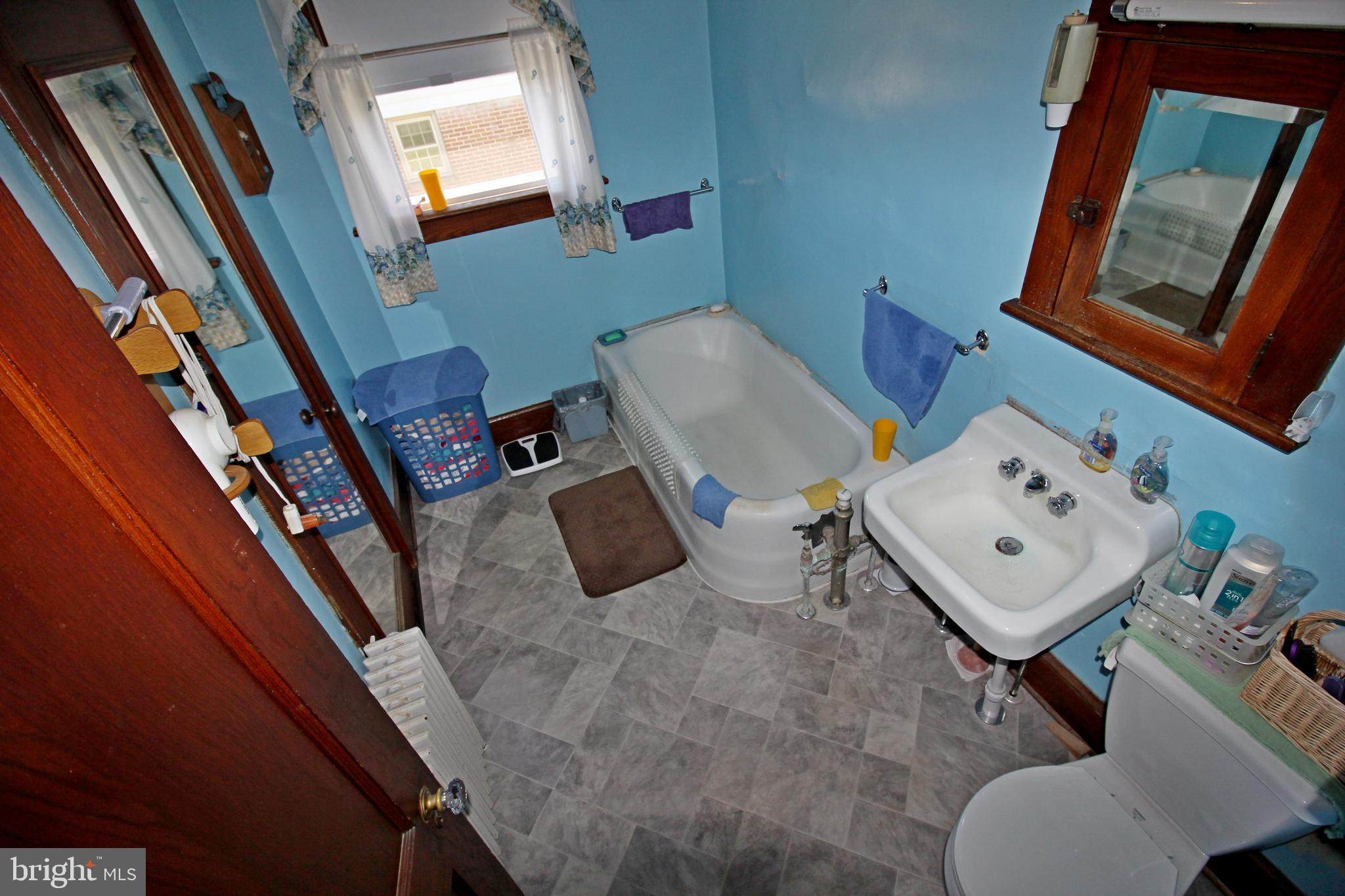 NEW HOLLAND BOROUGH - Residential