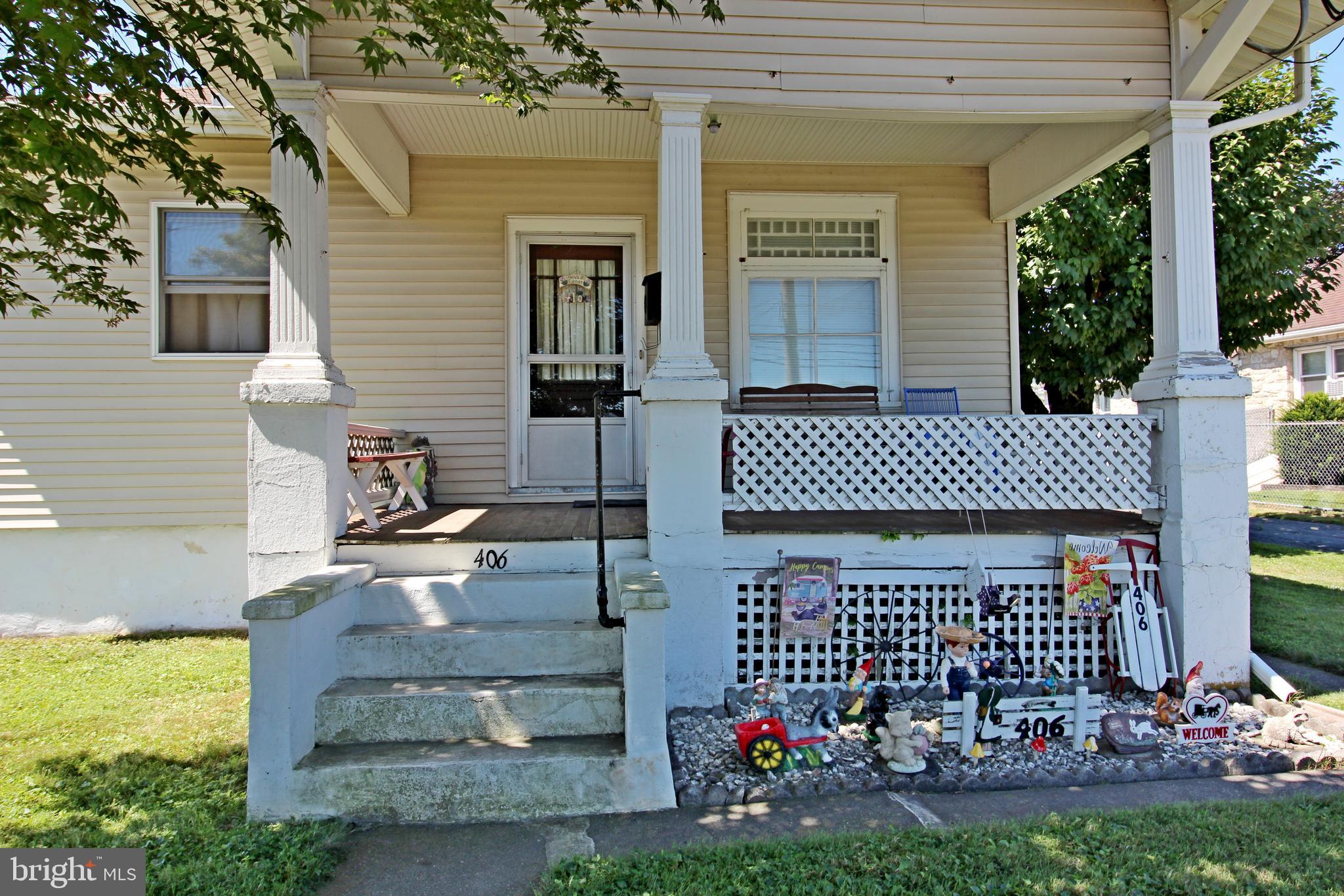 NEW HOLLAND BOROUGH - Residential
