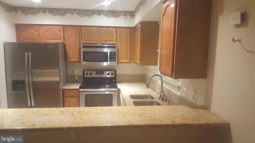 Beautiful renovated 3 level, 3 bedroom townhouse with an attached garage and deck on the back. New granite counter tops, new paint, new hvac system, and new carpet. Prime DMV location. Minutes from the National Harbor, MGM, Tanger Outlets, 495 and much much more!!!