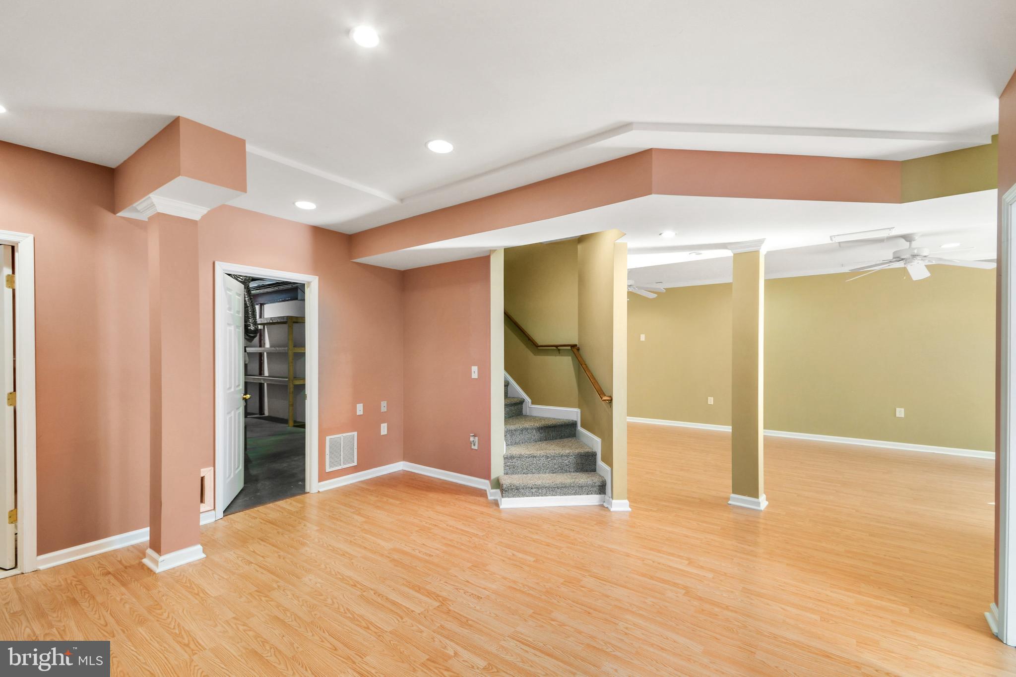 FOXFIELD AT MIDDLETOWN - Residential