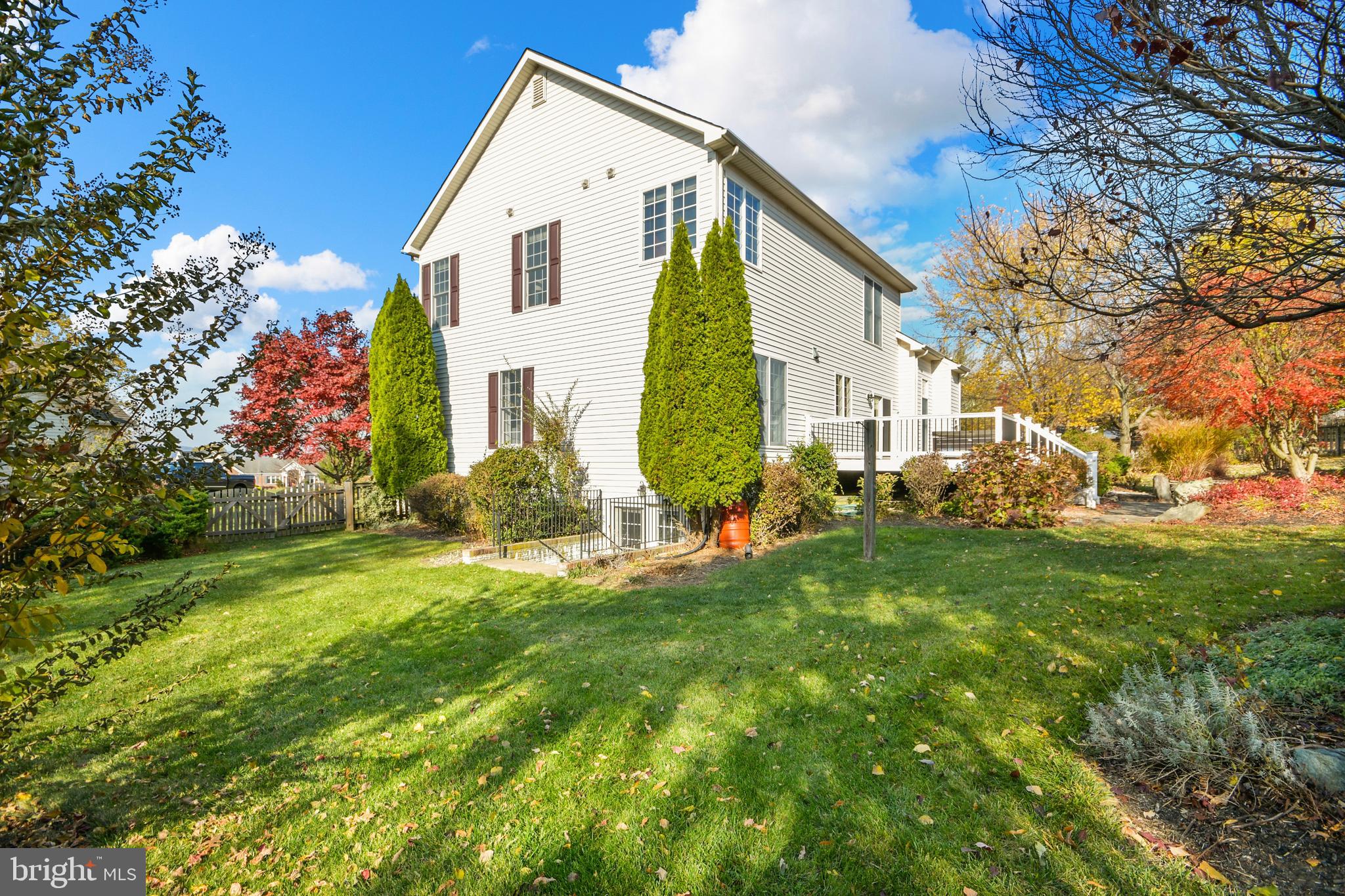 FOXFIELD AT MIDDLETOWN - Residential