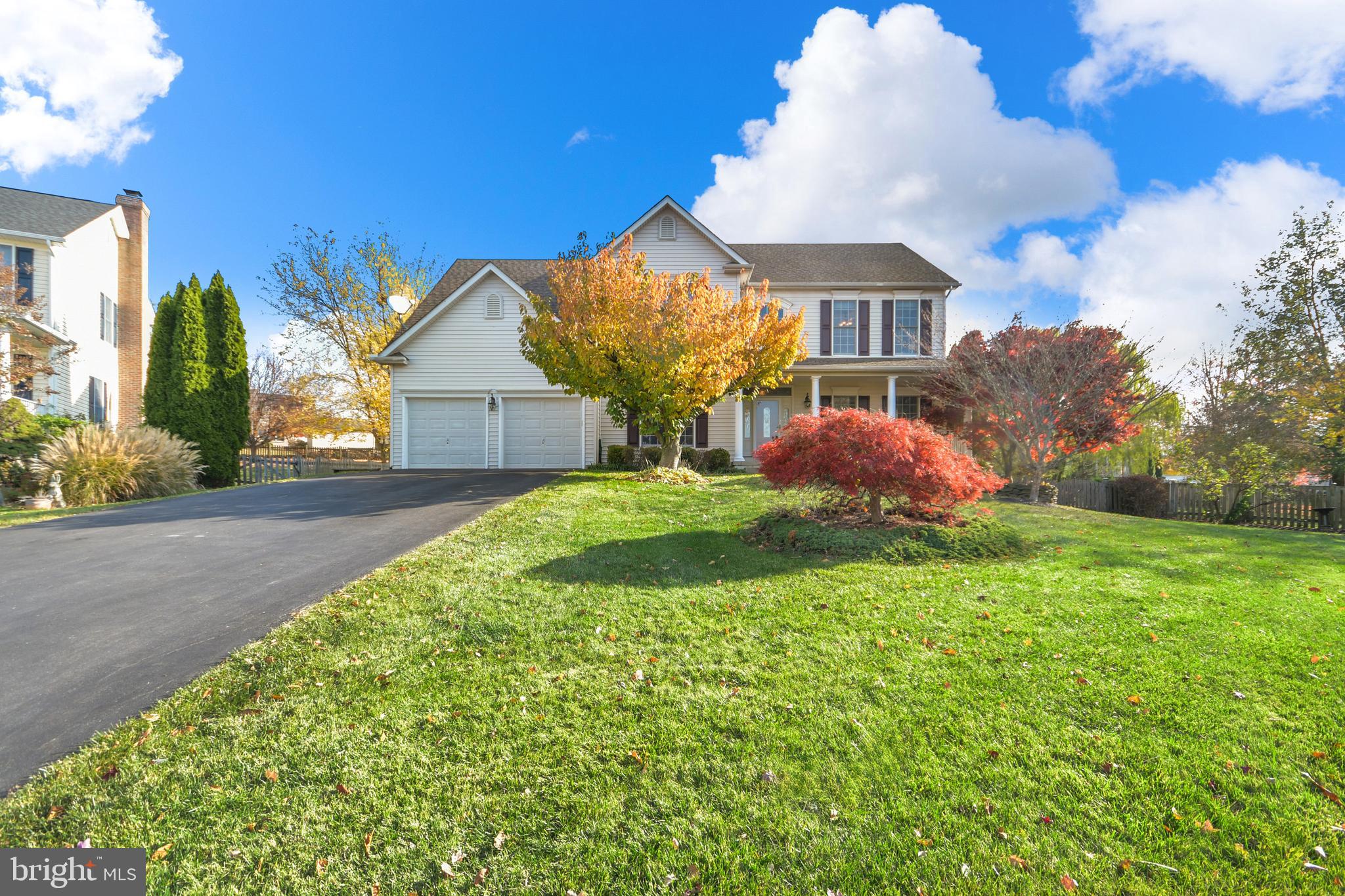 FOXFIELD AT MIDDLETOWN - Residential