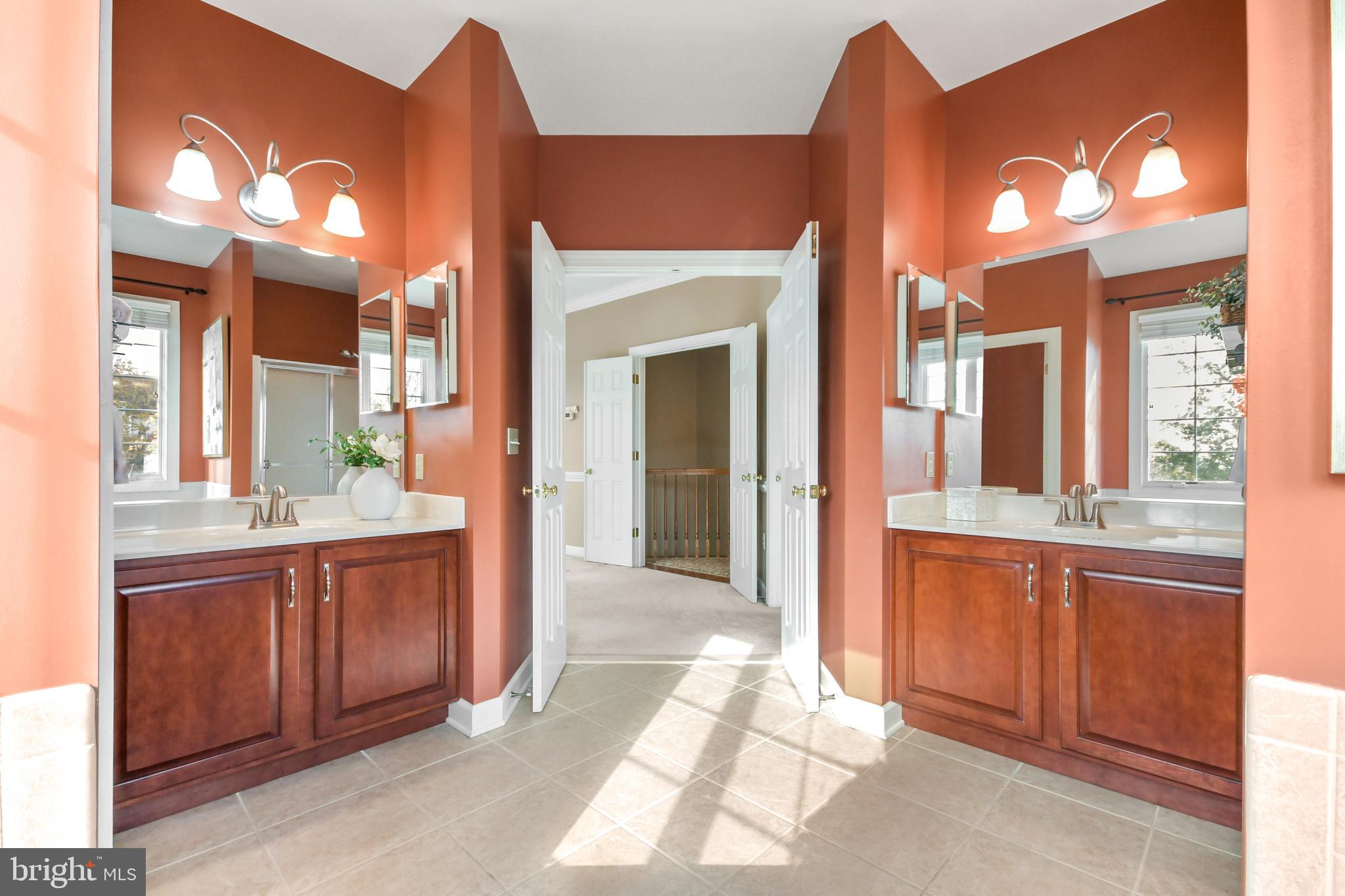 FOXFIELD AT MIDDLETOWN - Residential