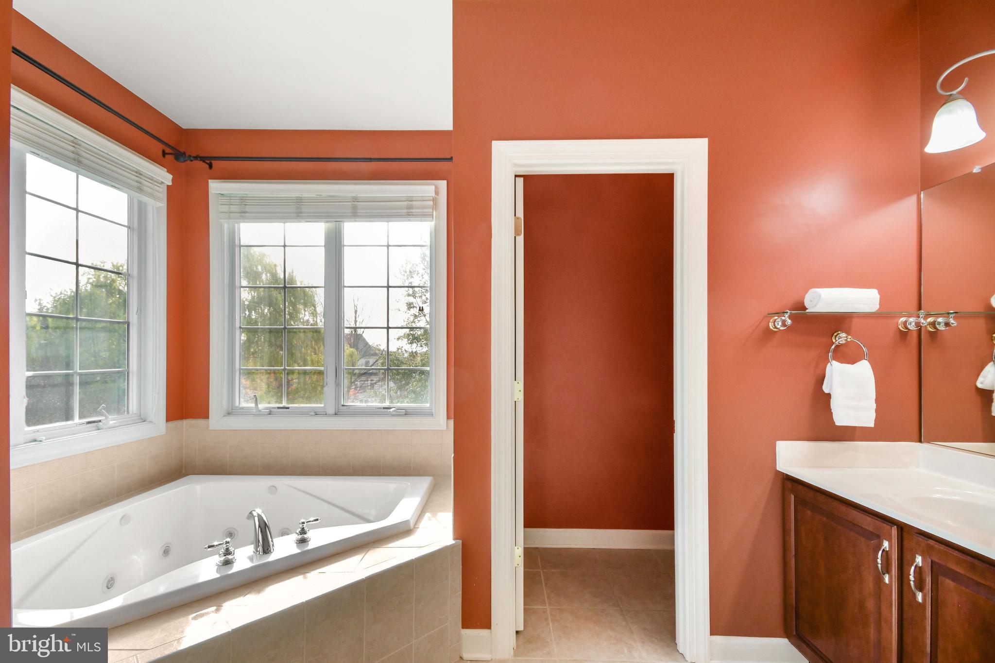 FOXFIELD AT MIDDLETOWN - Residential