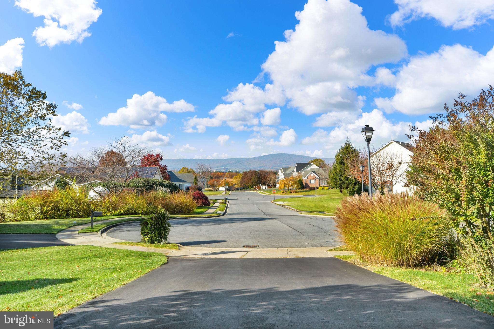 FOXFIELD AT MIDDLETOWN - Residential