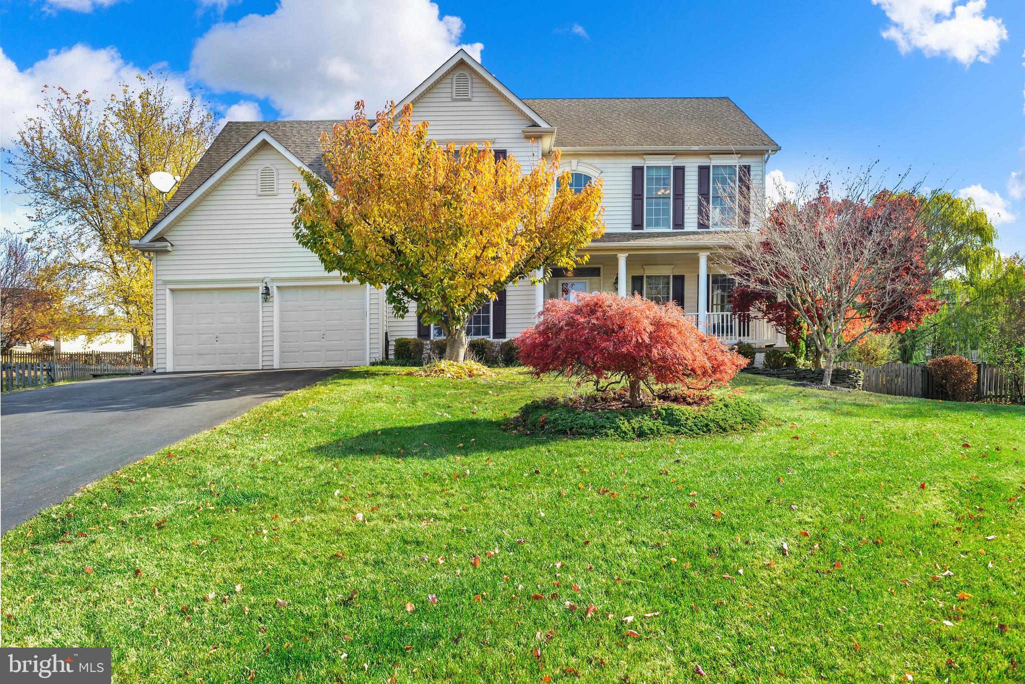 FOXFIELD AT MIDDLETOWN - Residential