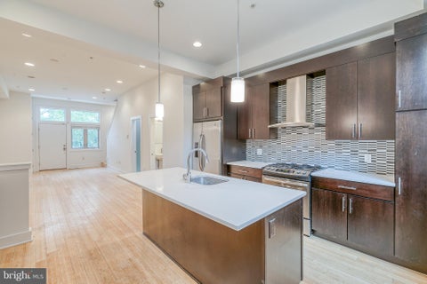 Townhouse For Rent - 412 N Front Street #15<br/> PHILADELPHIA, PA 19123
