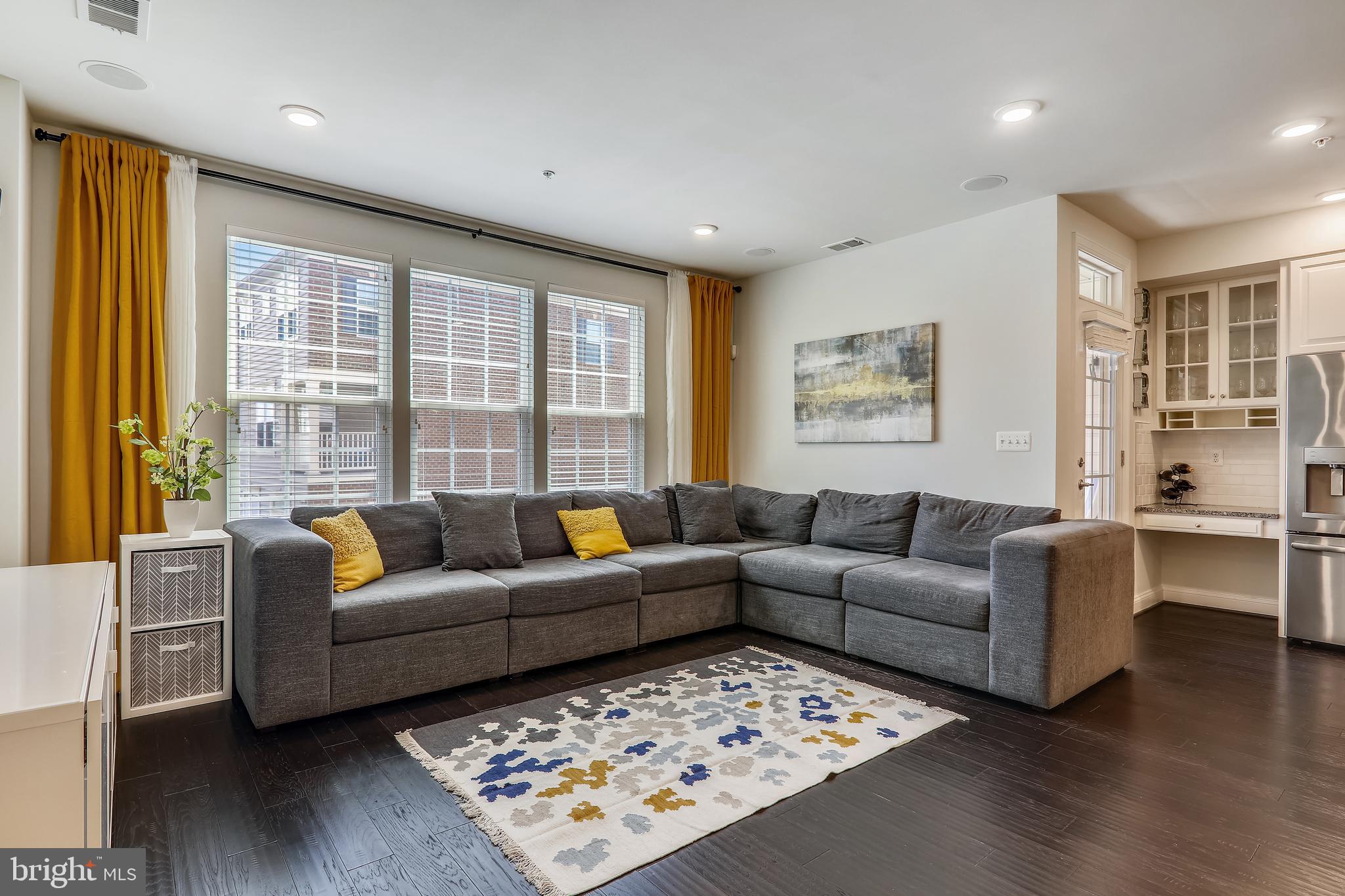 GREENBELT STATION - Residential