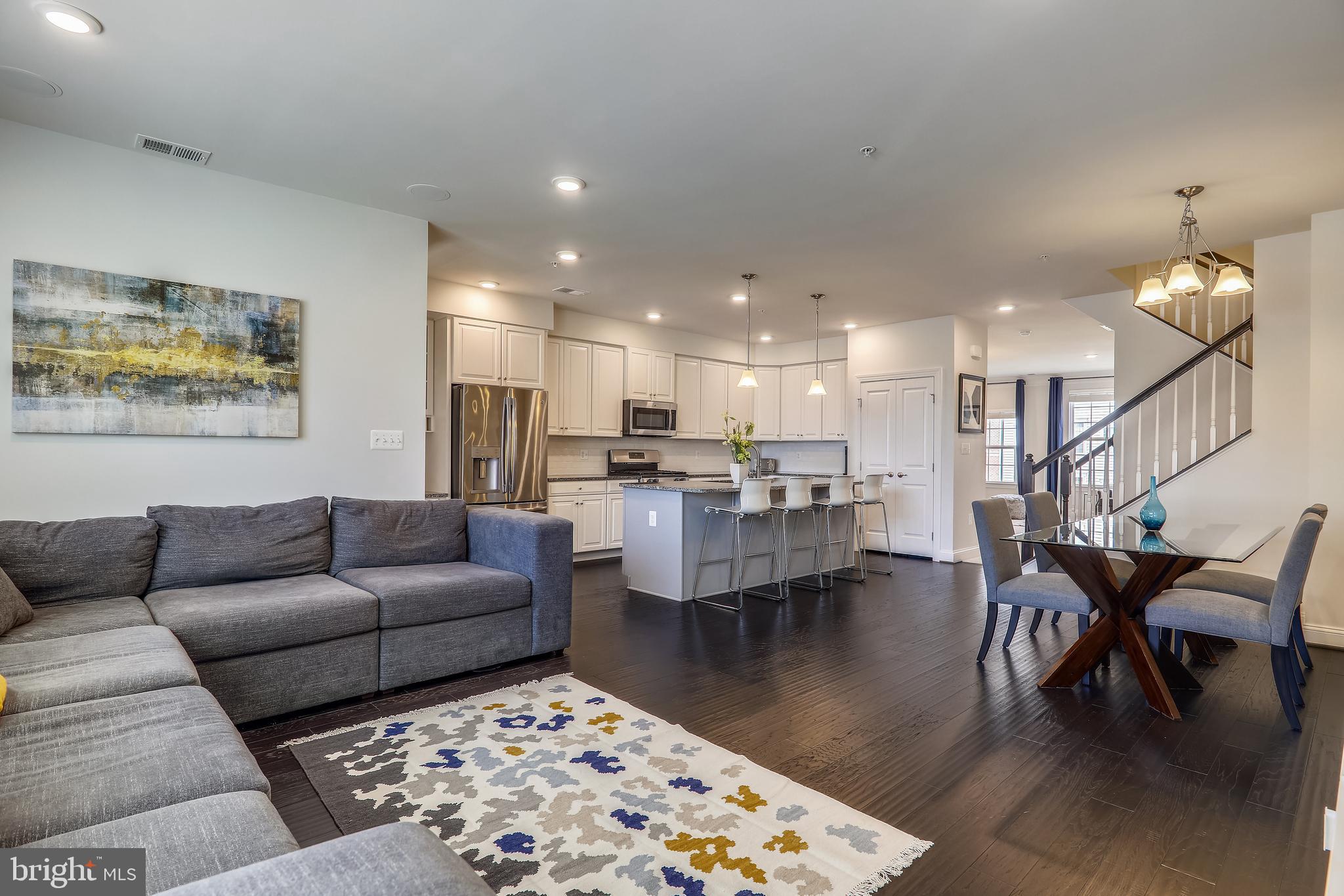 GREENBELT STATION - Residential