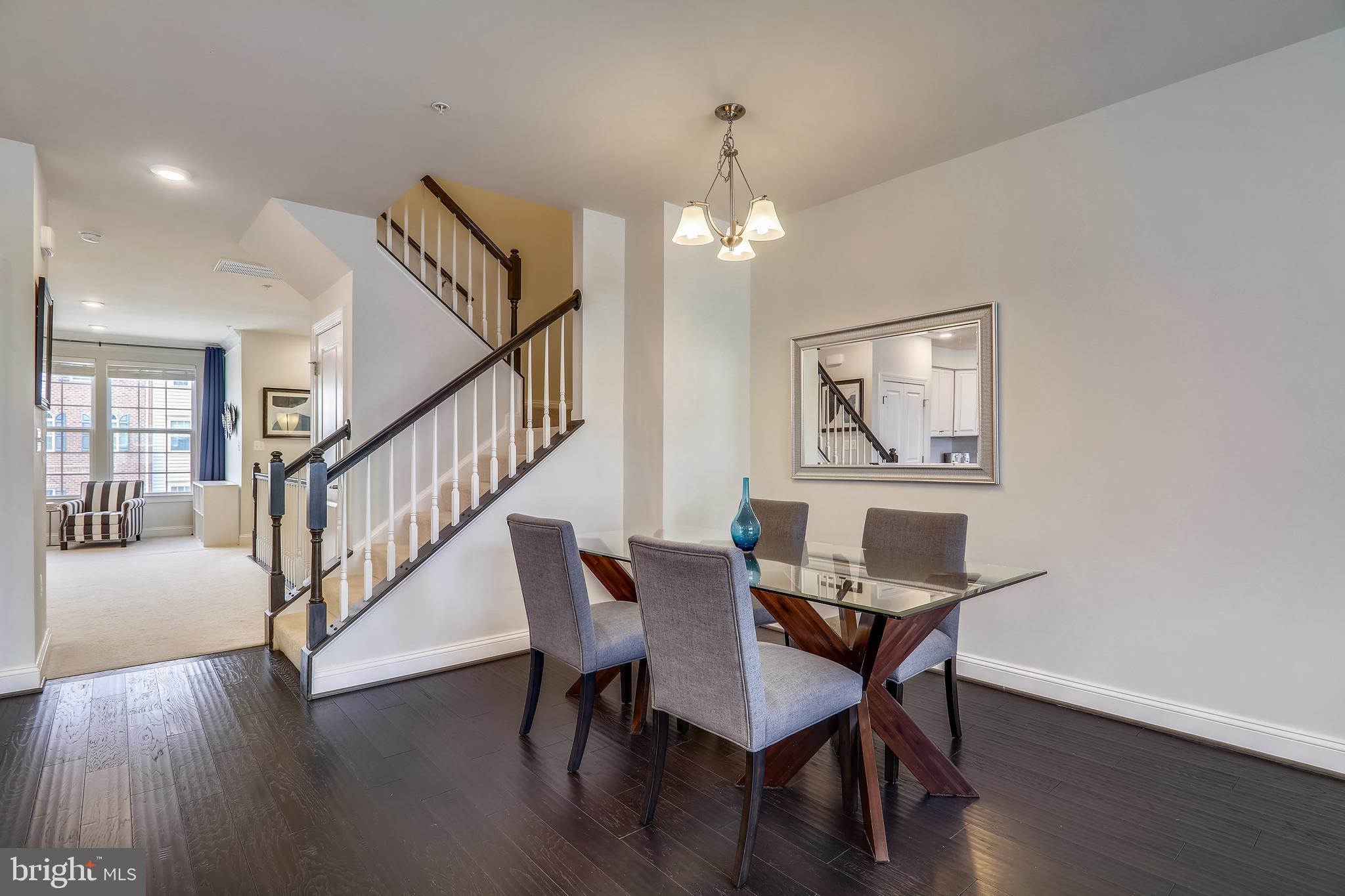 GREENBELT STATION - Residential