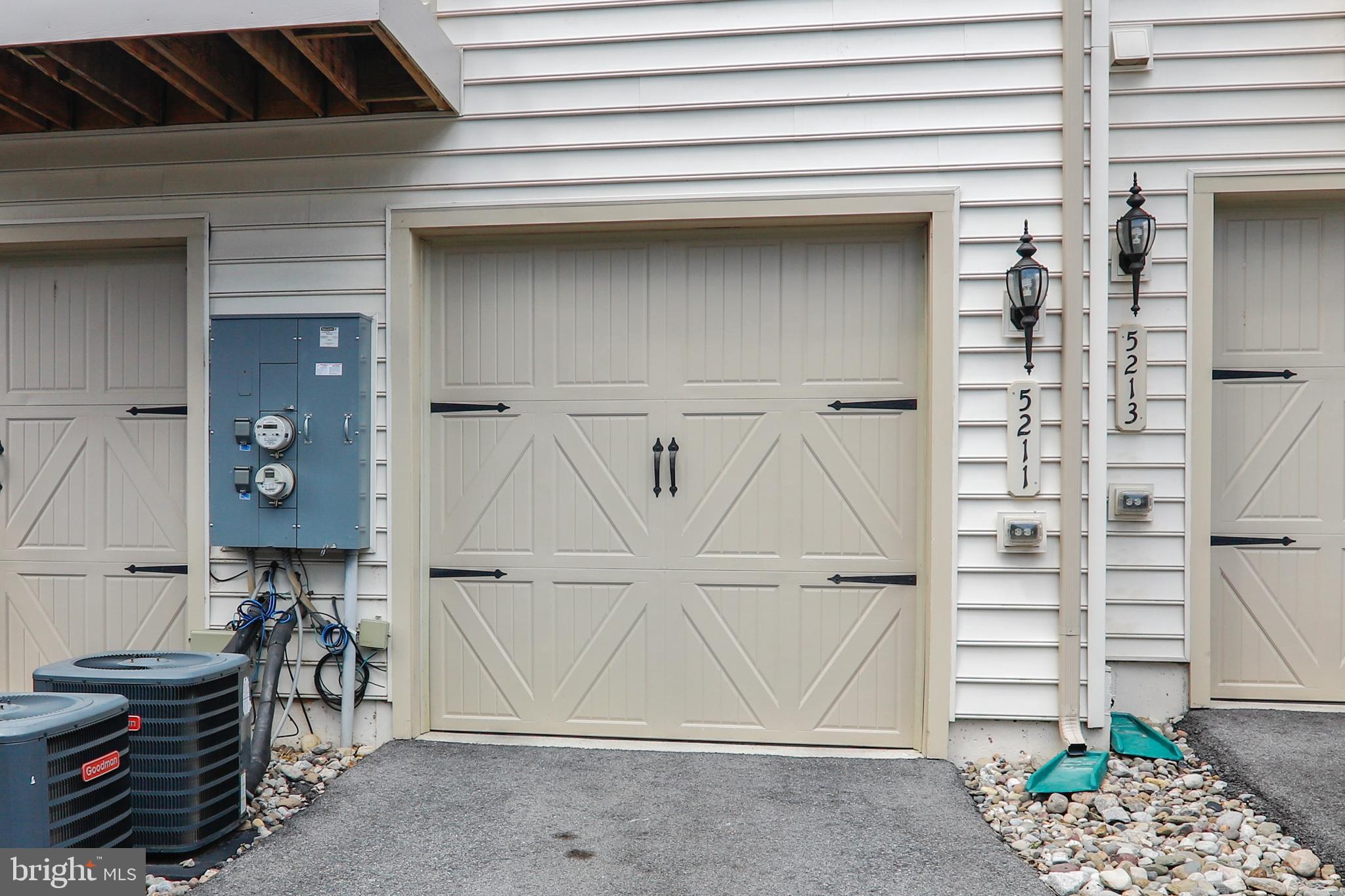 GREENBELT STATION - Residential