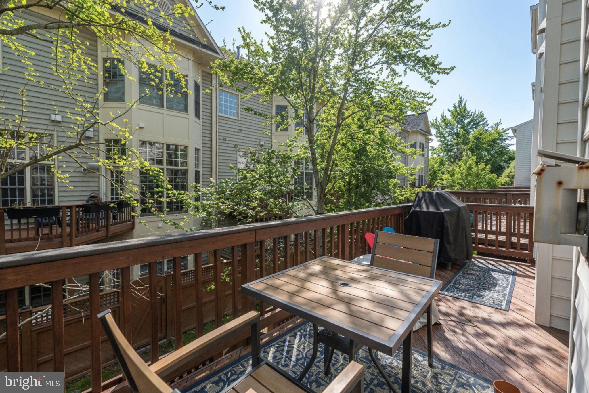 CAMERON STATION - Residential