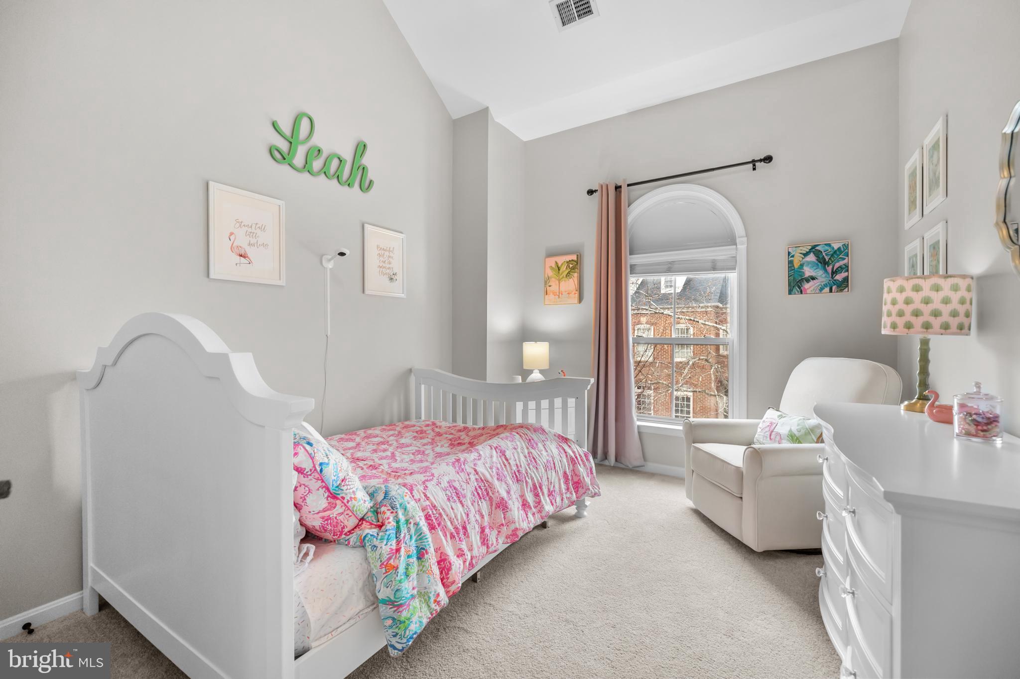 CAMERON STATION - Residential