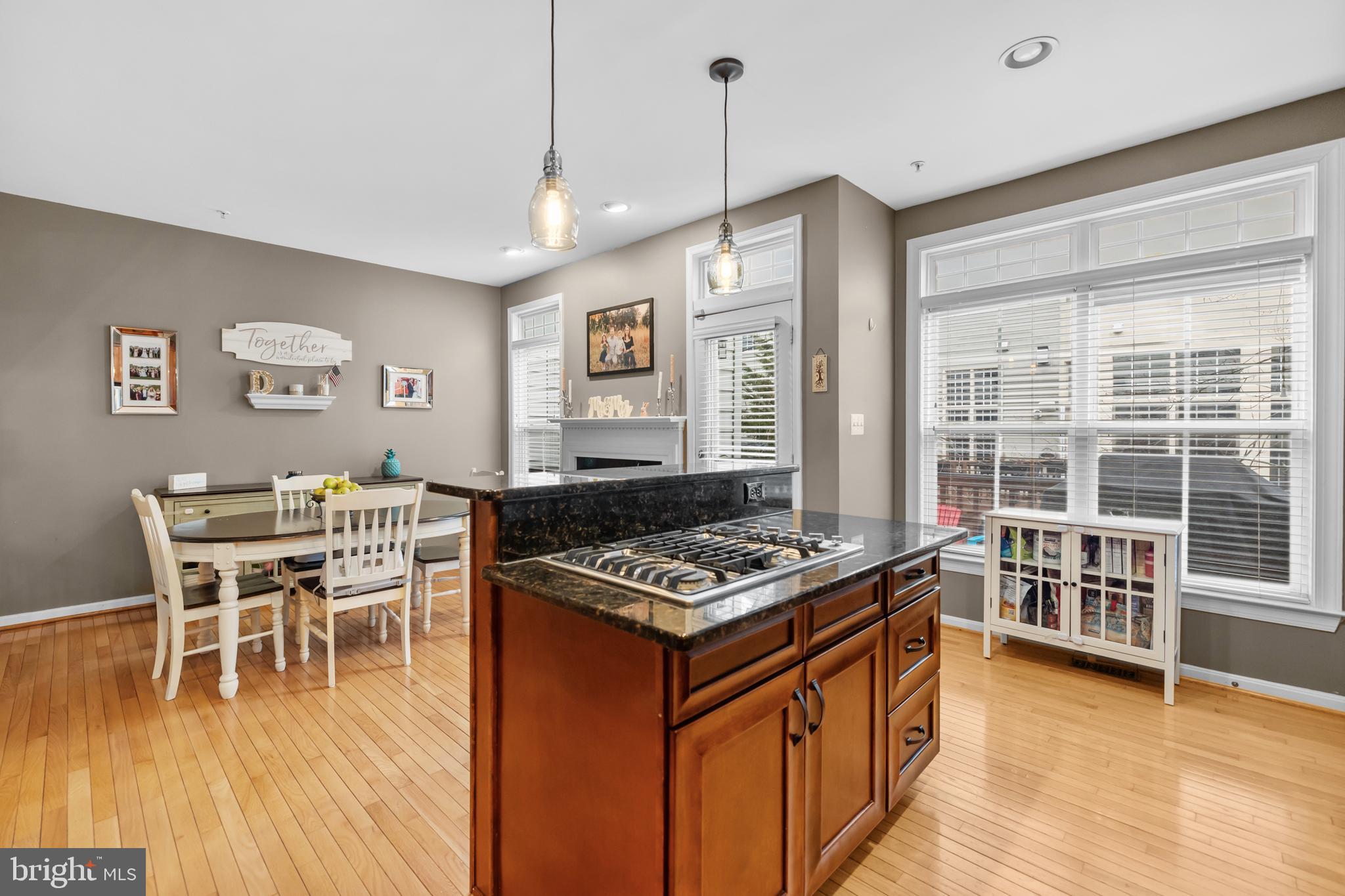 CAMERON STATION - Residential