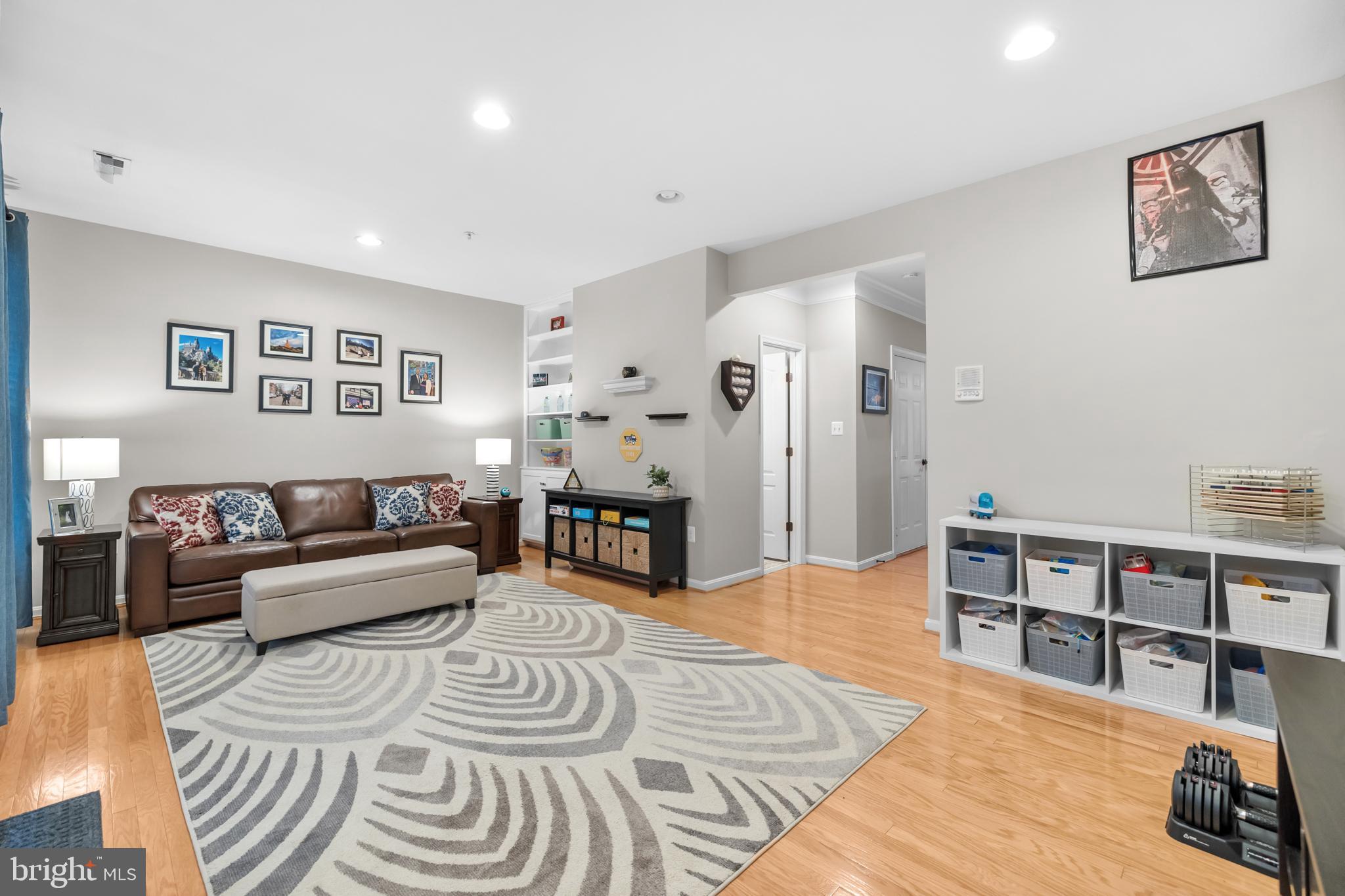 CAMERON STATION - Residential