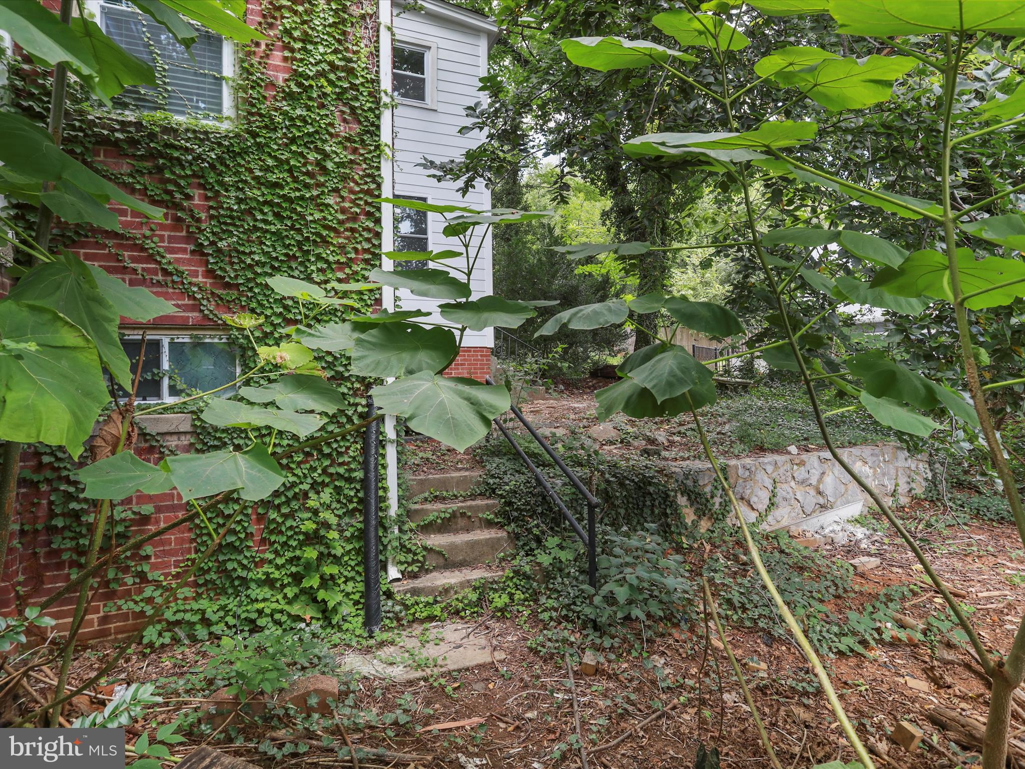 EDGEWOOD PARK - Residential