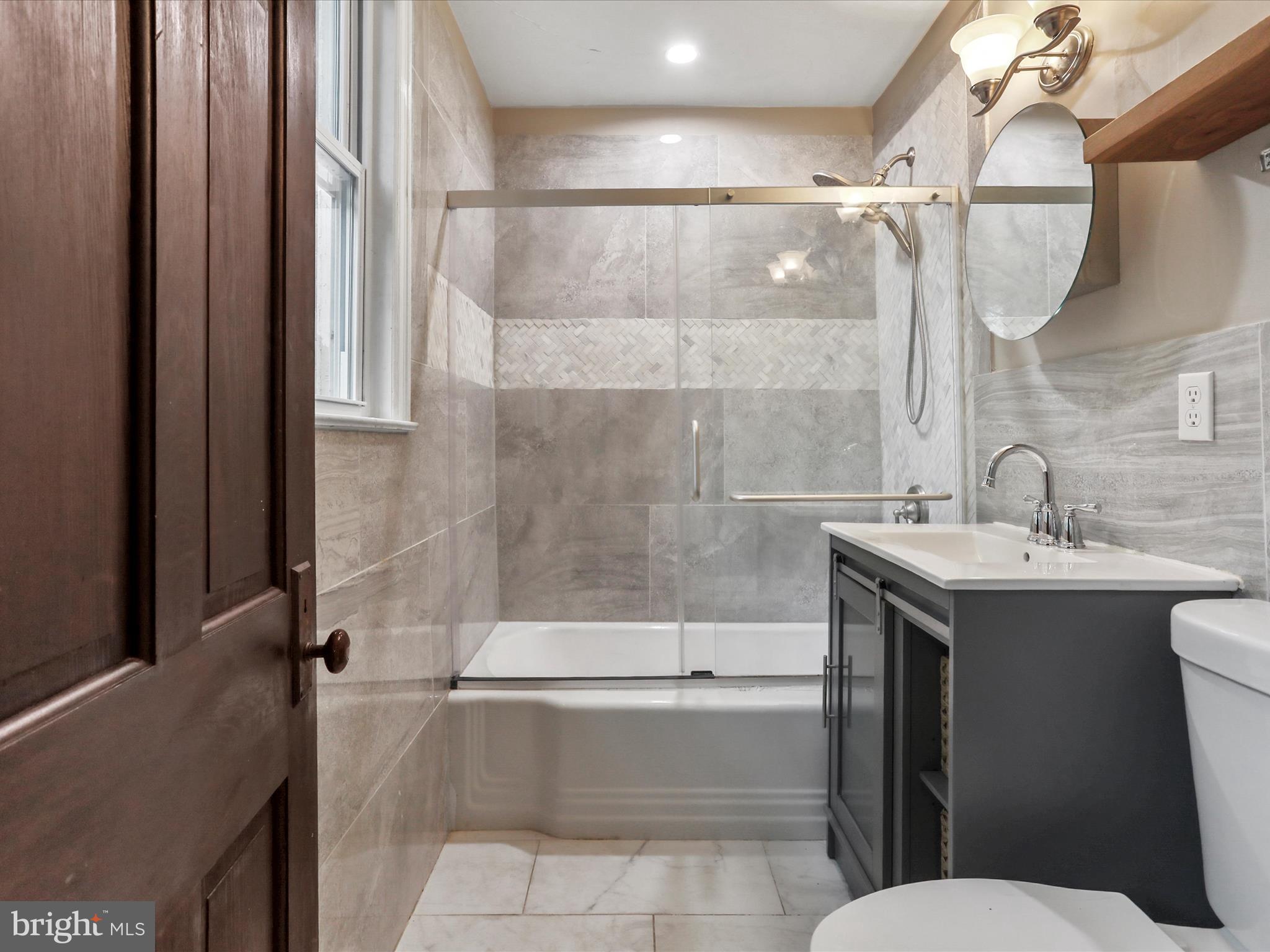 EDGEWOOD PARK - Residential