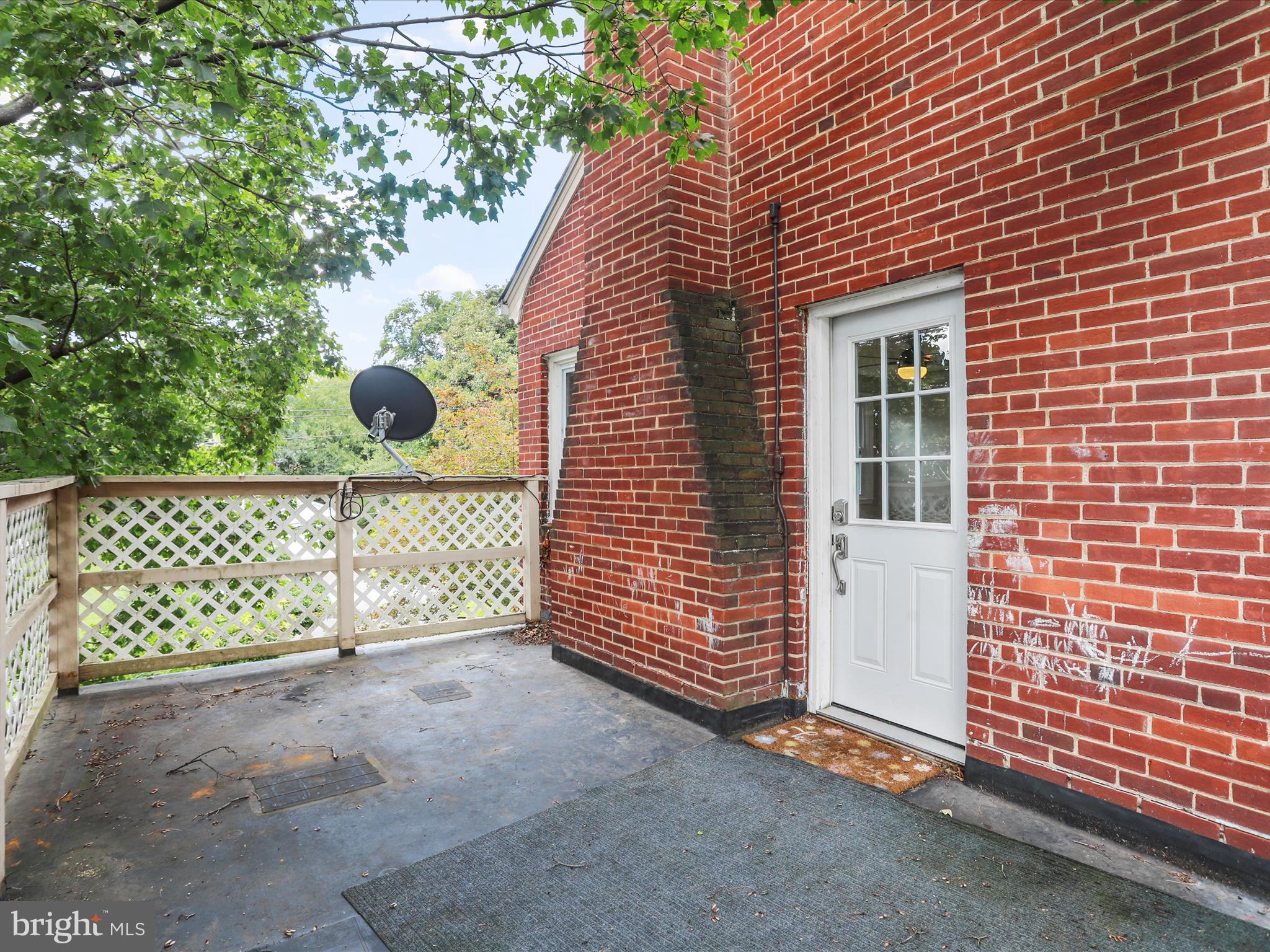 EDGEWOOD PARK - Residential