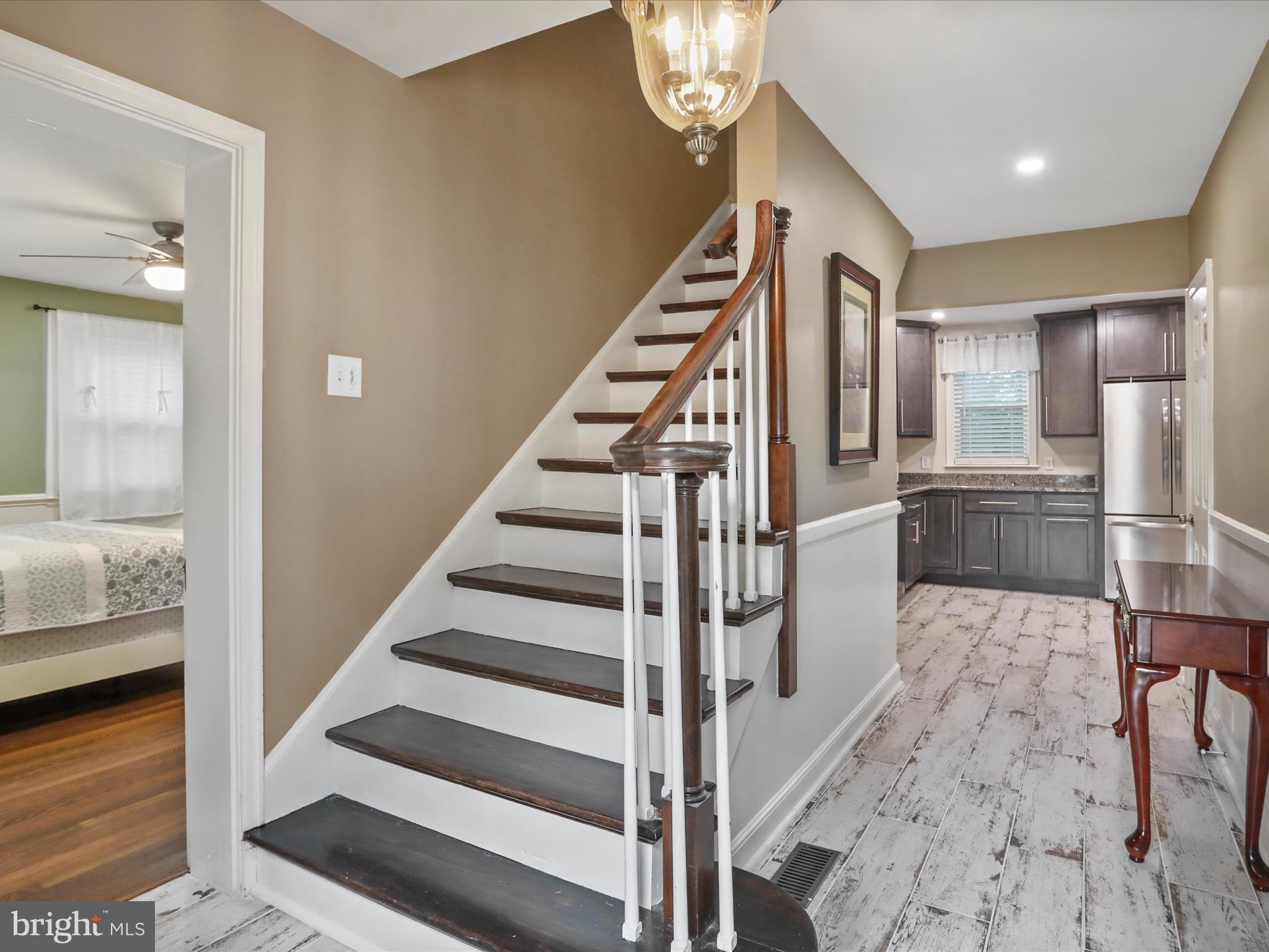 EDGEWOOD PARK - Residential