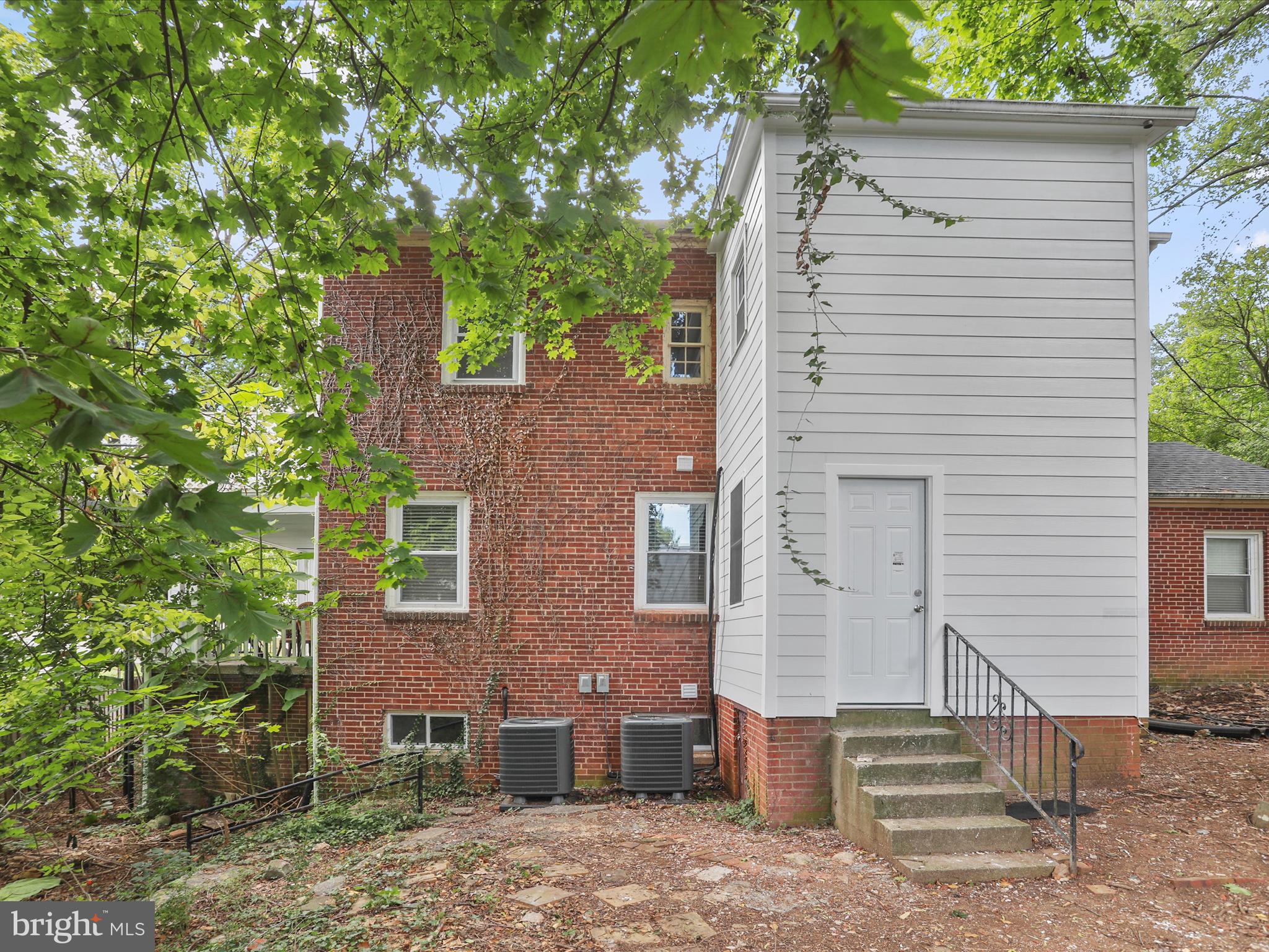 EDGEWOOD PARK - Residential