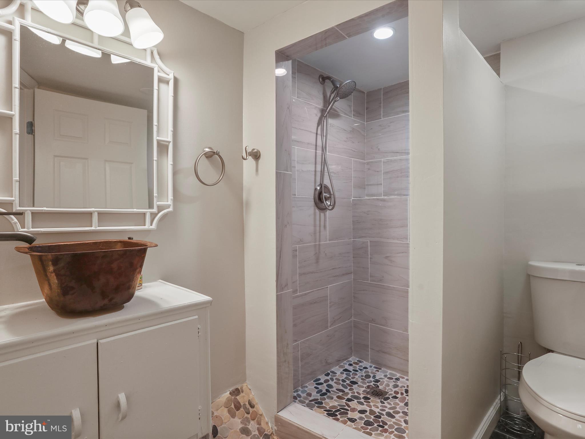 EDGEWOOD PARK - Residential