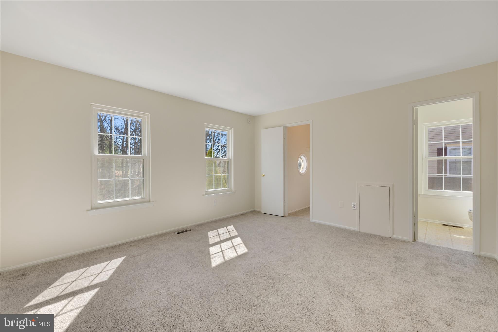 THE MEADOWS OF MANOR FARMS - Residential