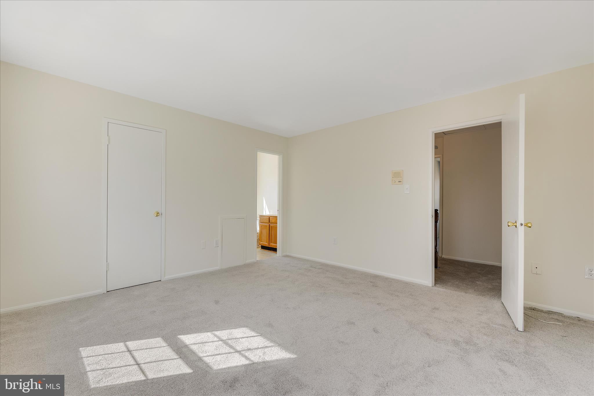 THE MEADOWS OF MANOR FARMS - Residential