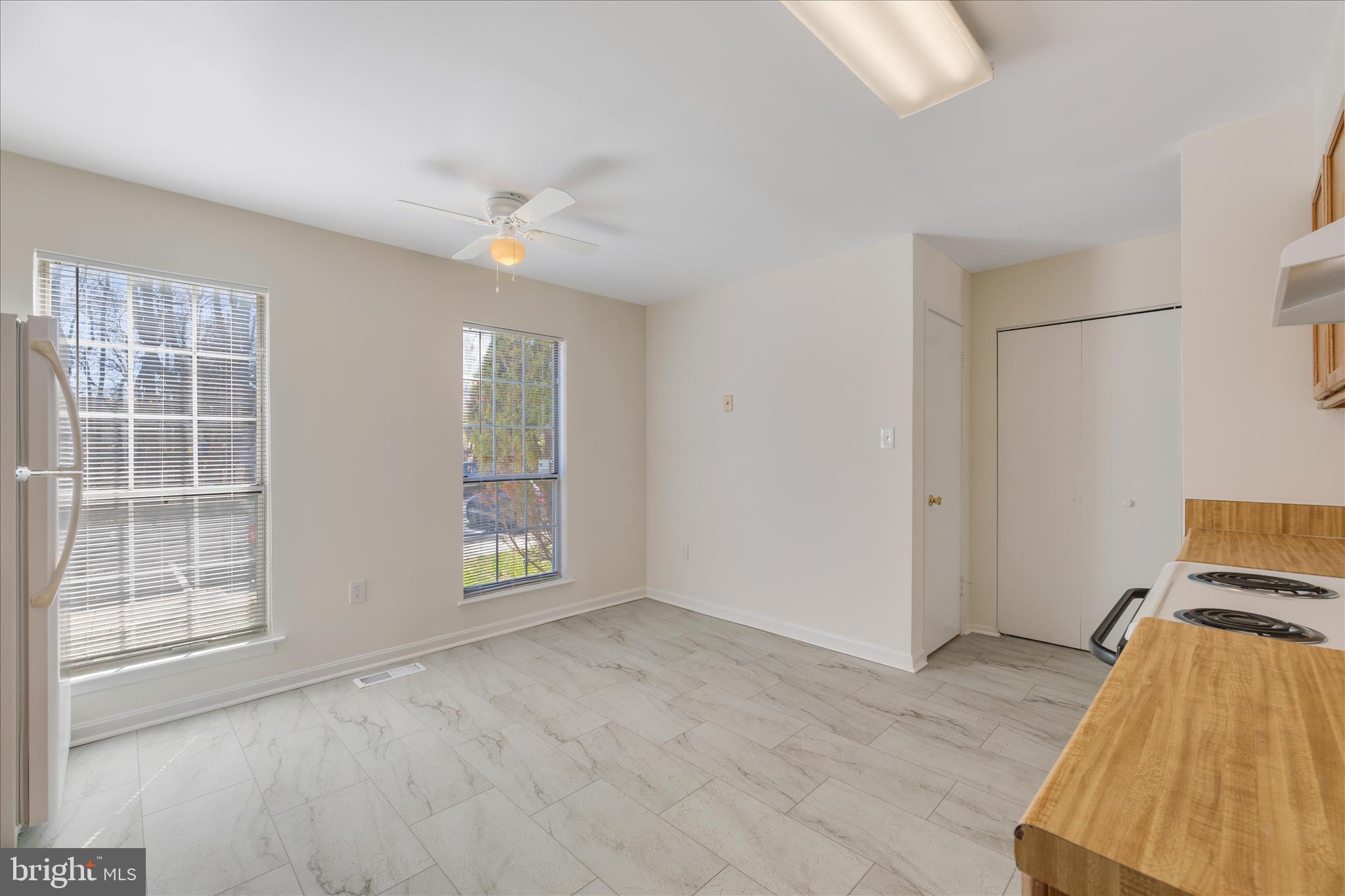 THE MEADOWS OF MANOR FARMS - Residential