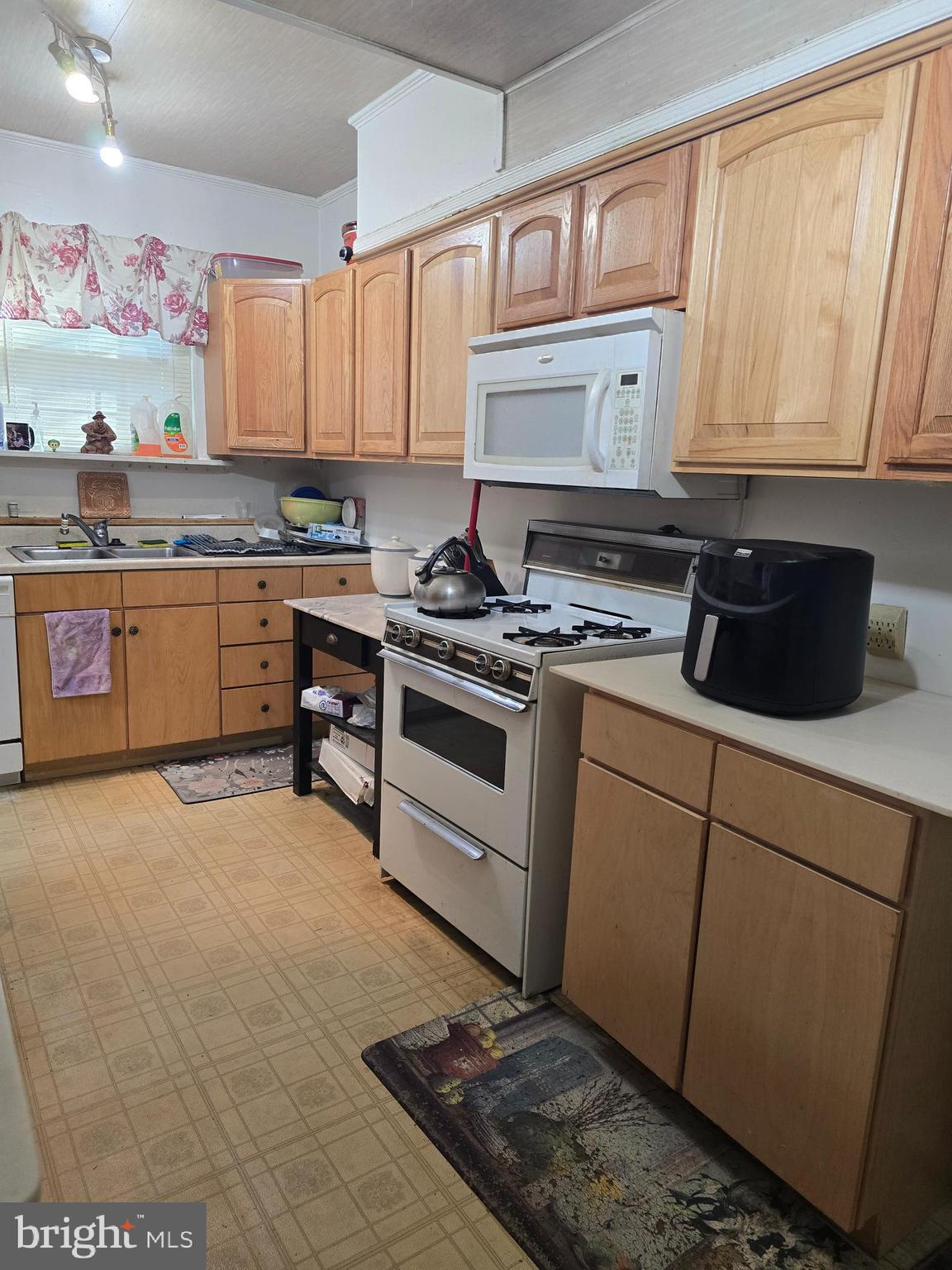 BALLARDS - Residential