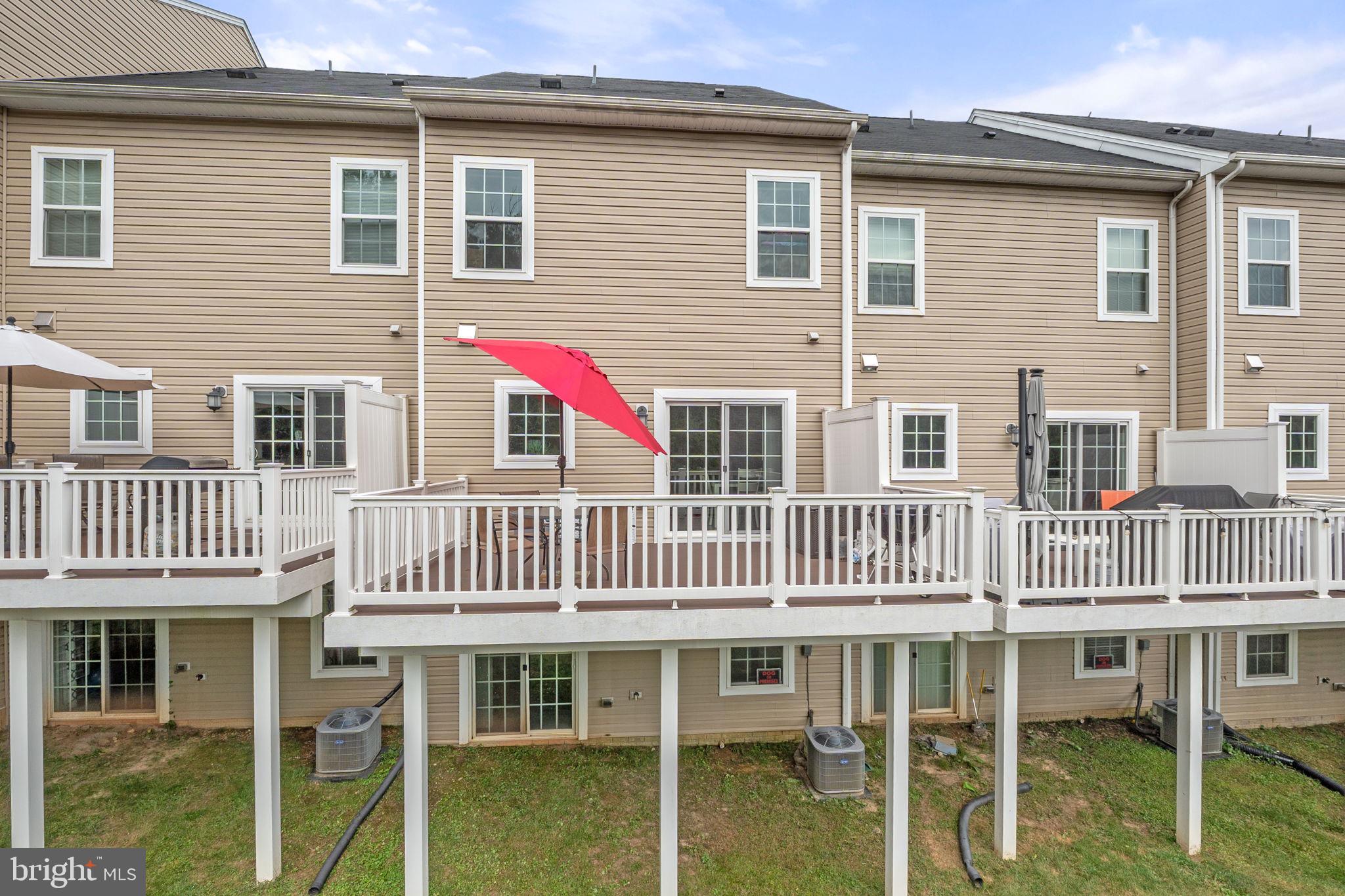 SPRING CREEK - Residential