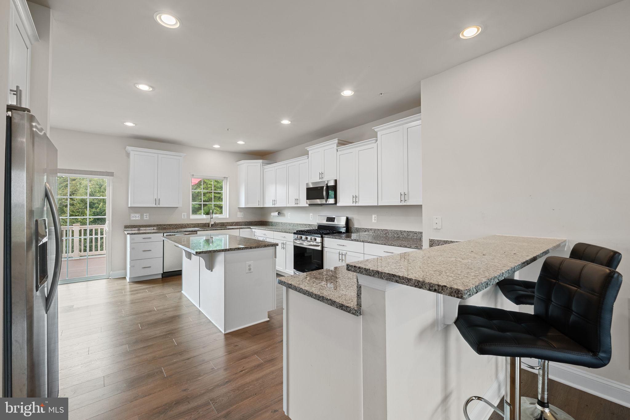 SPRING CREEK - Residential