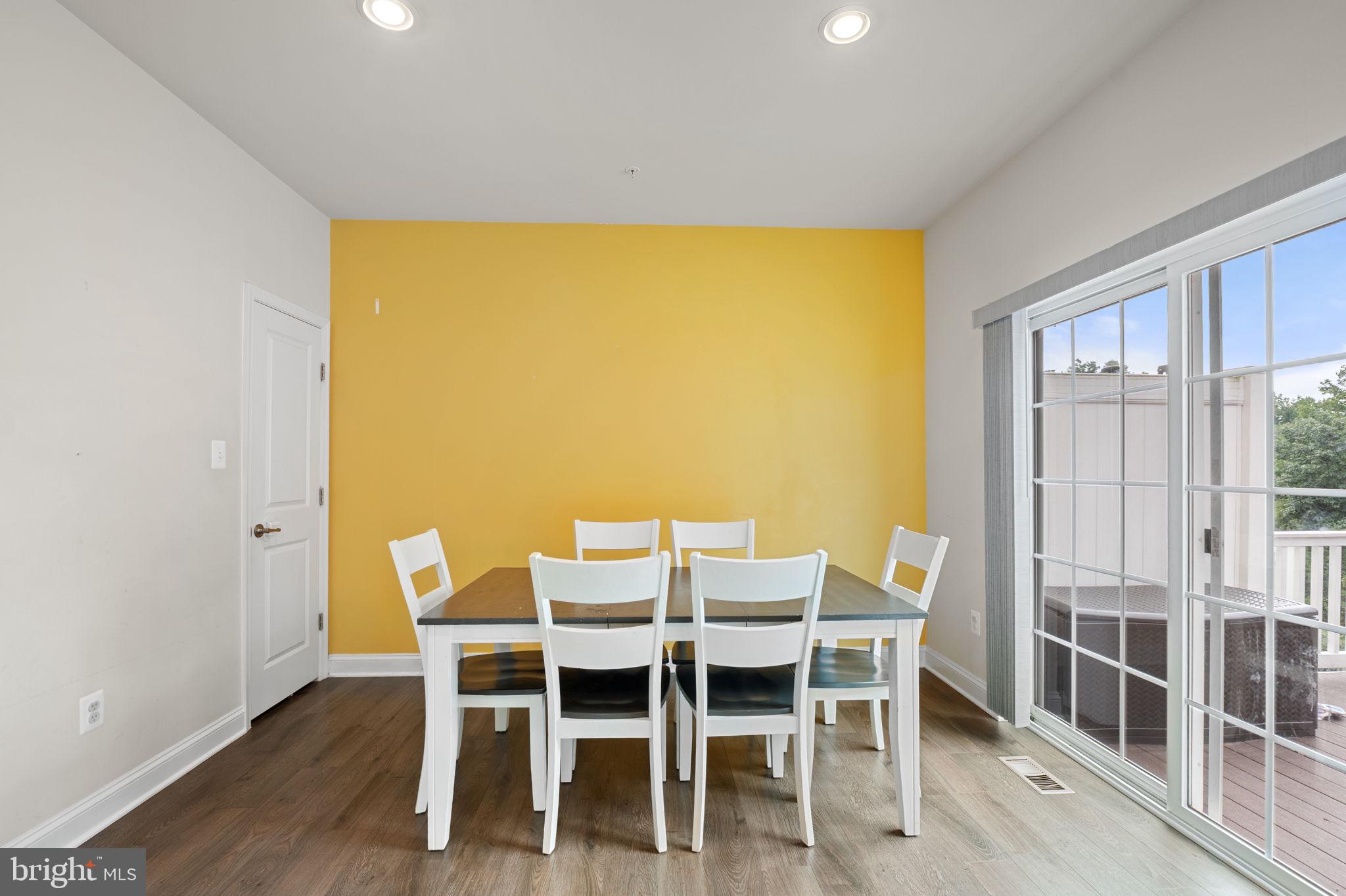 SPRING CREEK - Residential