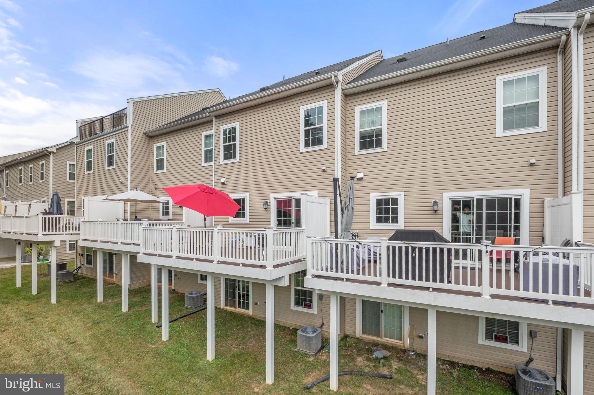 SPRING CREEK - Residential