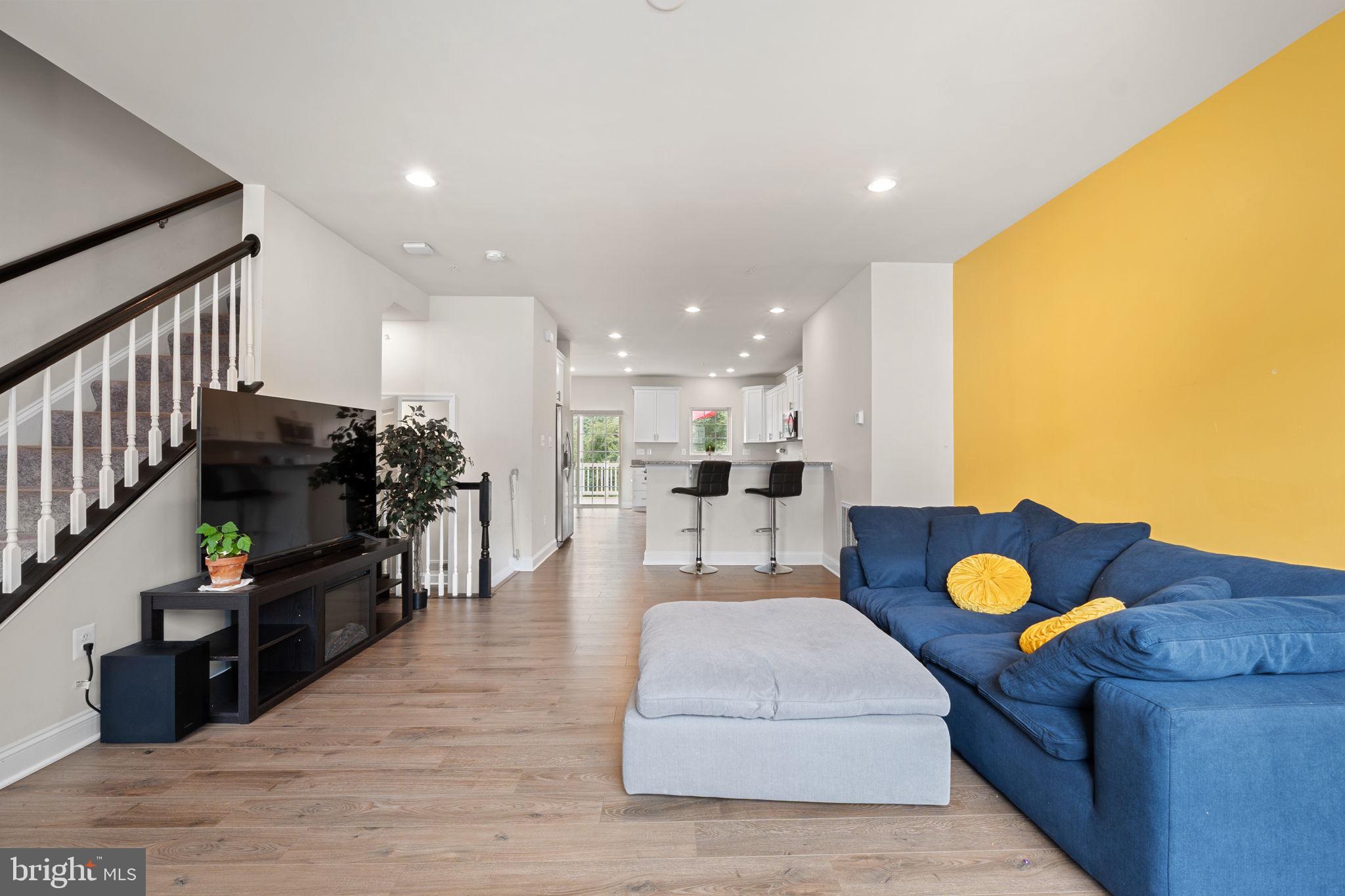 SPRING CREEK - Residential