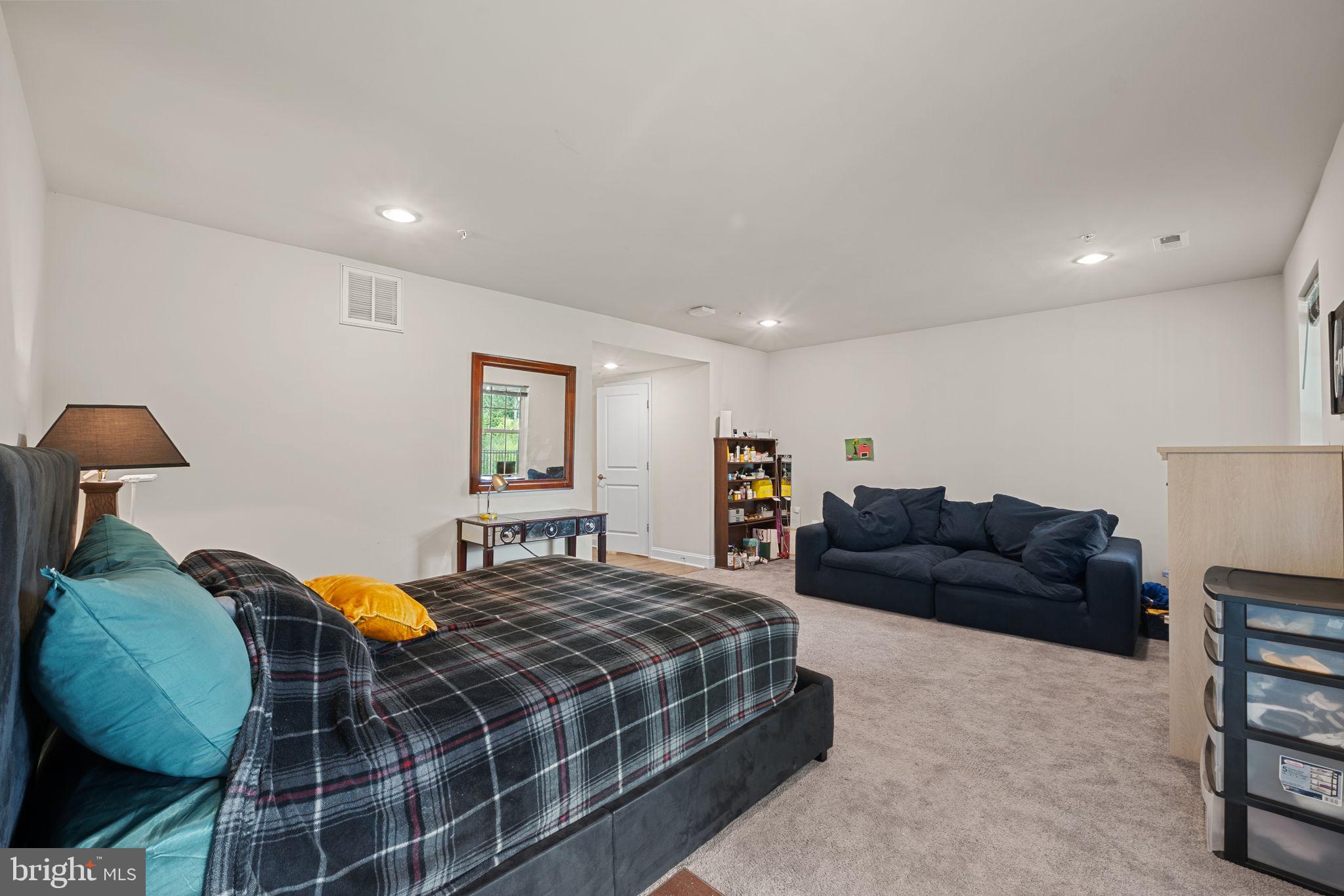 SPRING CREEK - Residential