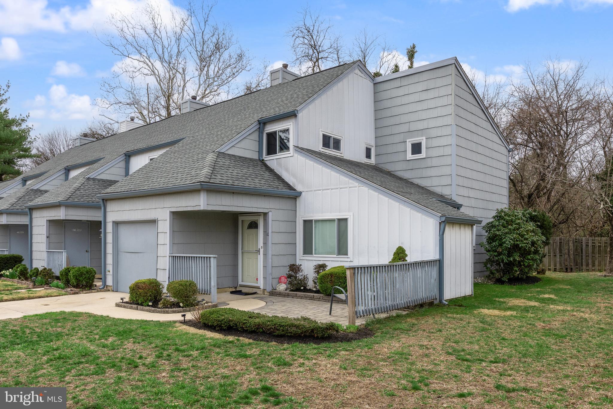 10 GLENWOOD DRIVE