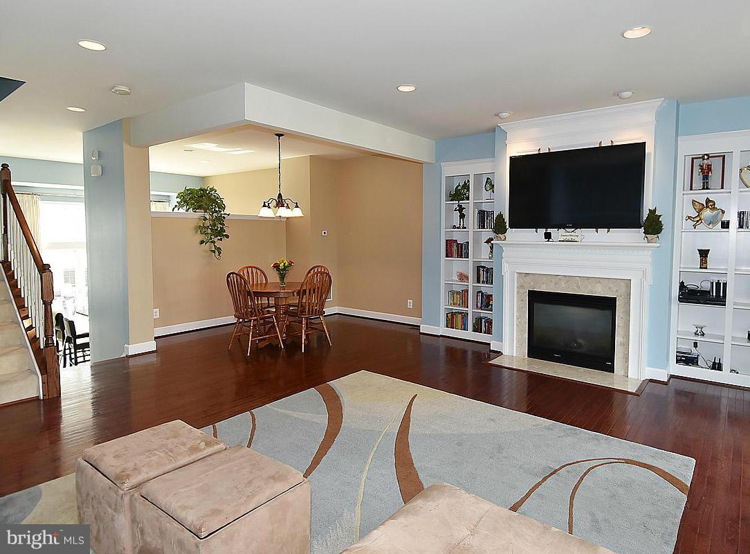 POTOMAC CLUB - Residential Lease