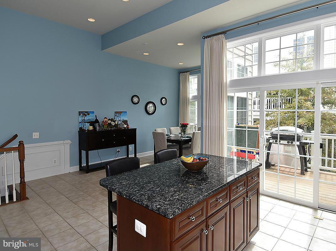POTOMAC CLUB - Residential Lease