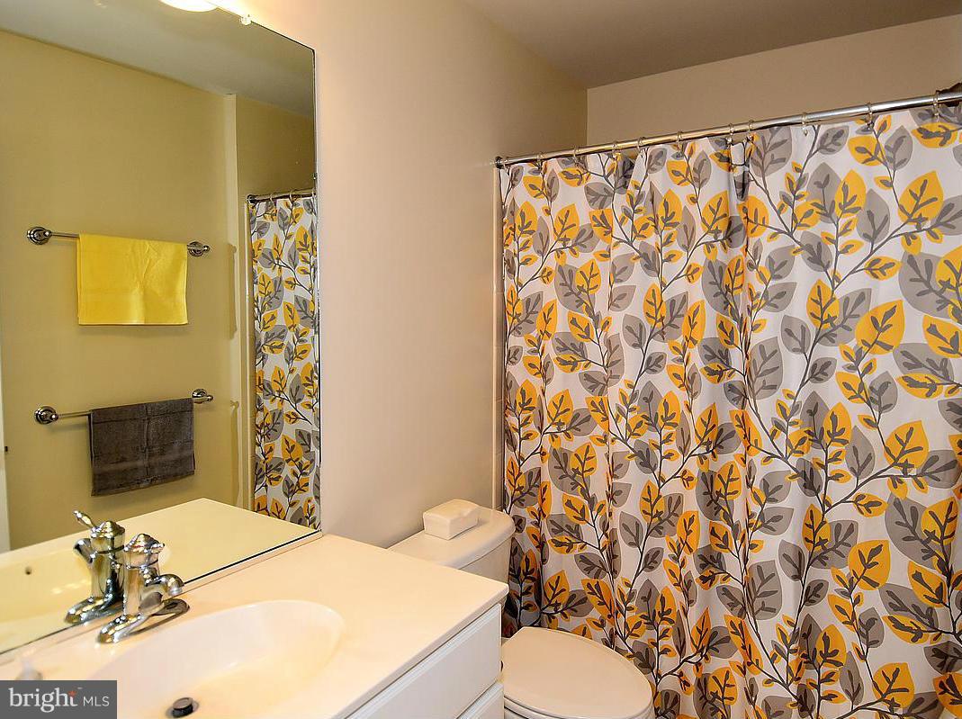 POTOMAC CLUB - Residential Lease