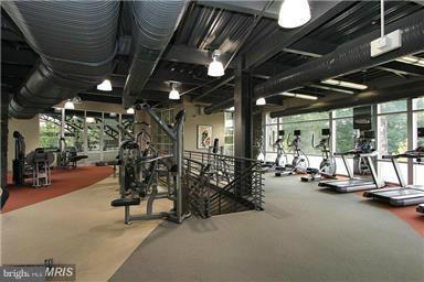 POTOMAC CLUB - Residential Lease