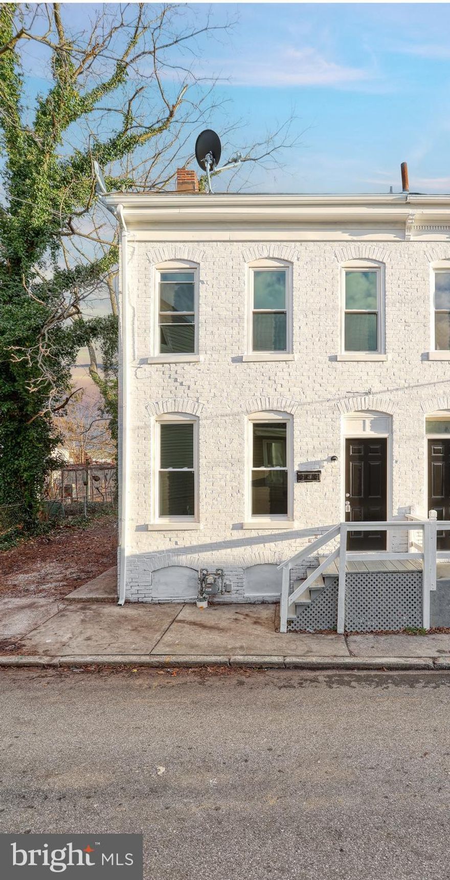 Semi-detached, affordable home ready for a new investor or a homeowner. This home has new windows, flooring and paint. The rubber roof on back of home was recently replaced. Convenient off-street parking large enough for 2 vehicles. This home is priced well so act fast : )