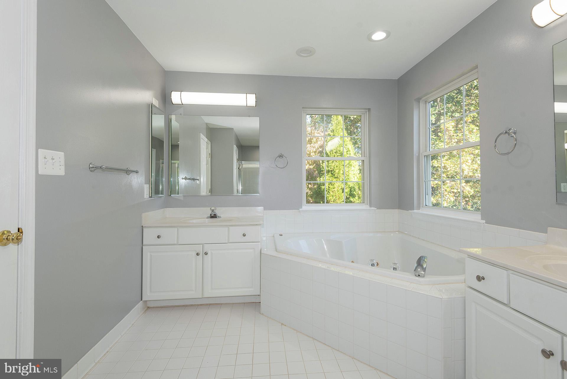 CROFTON VALLEY - Residential