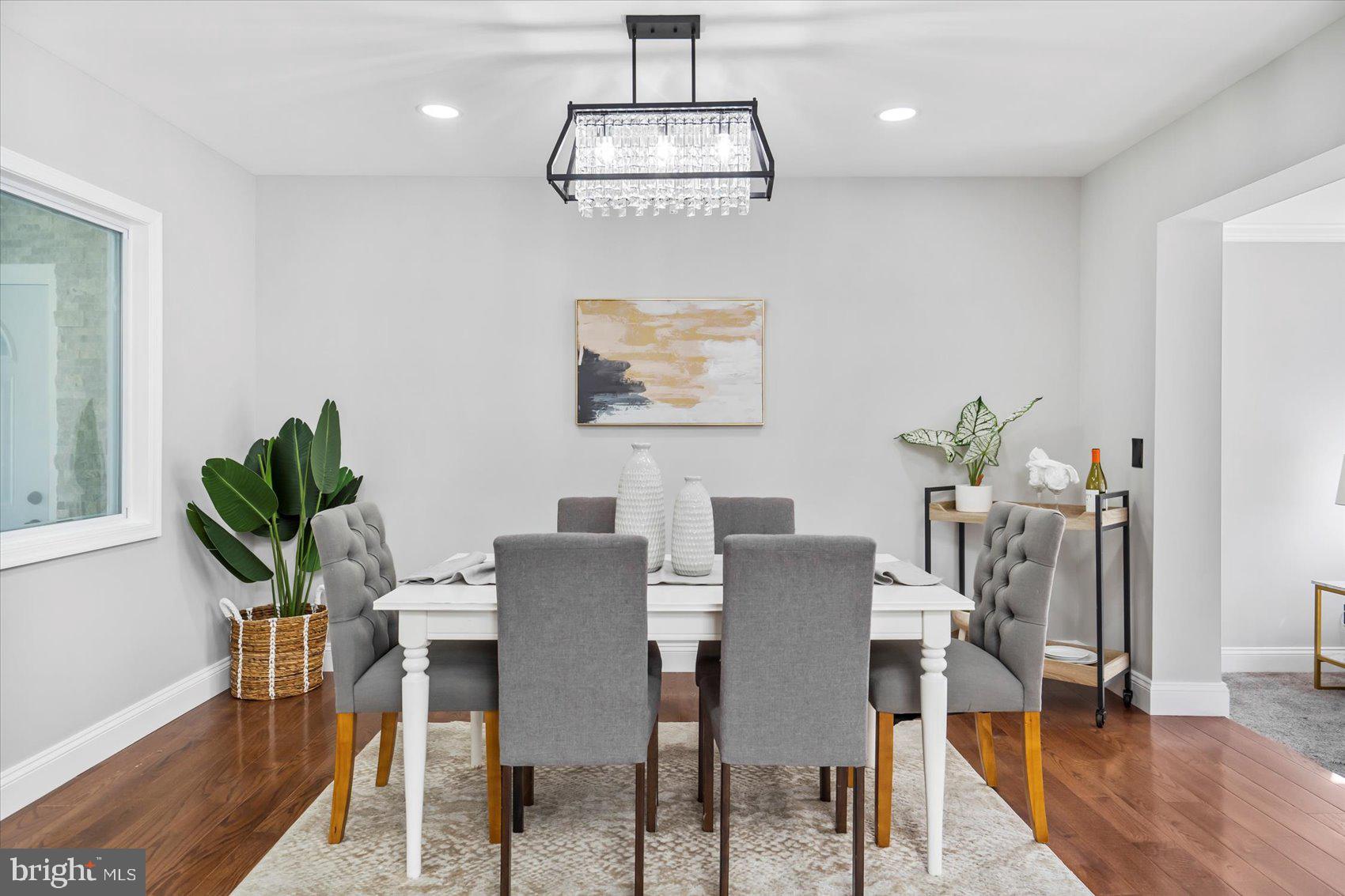 COLUMBIA HILLS - Residential