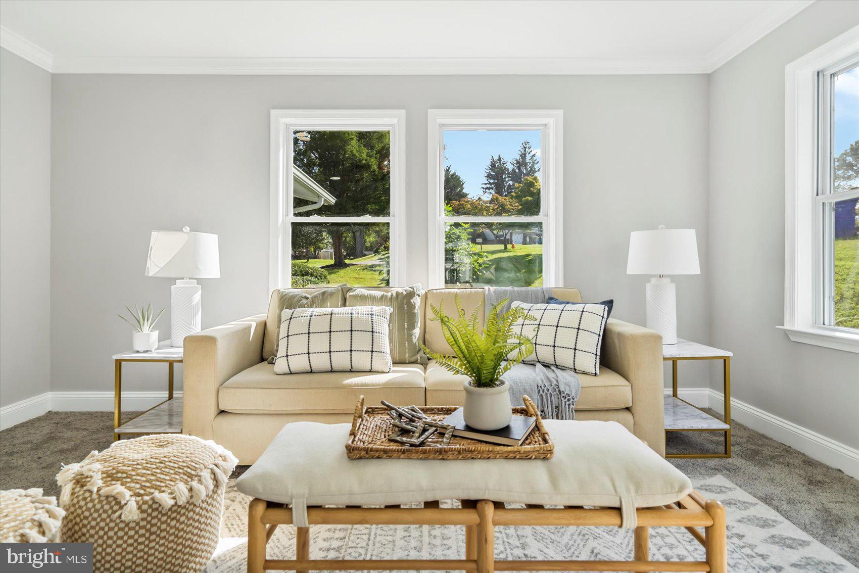 COLUMBIA HILLS - Residential