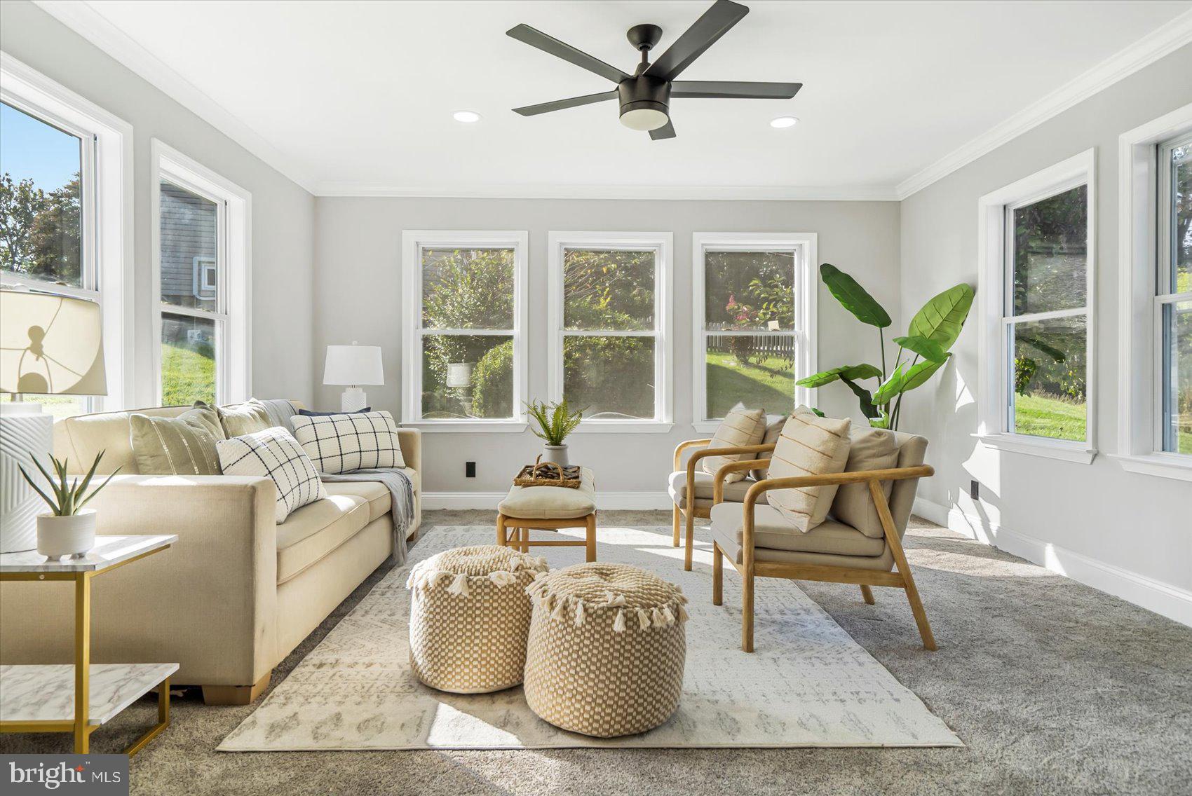 COLUMBIA HILLS - Residential