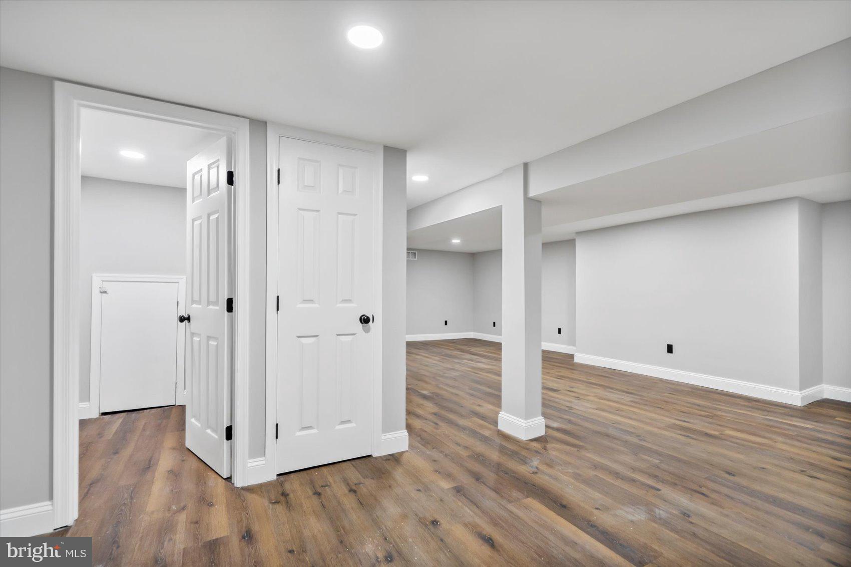 COLUMBIA HILLS - Residential