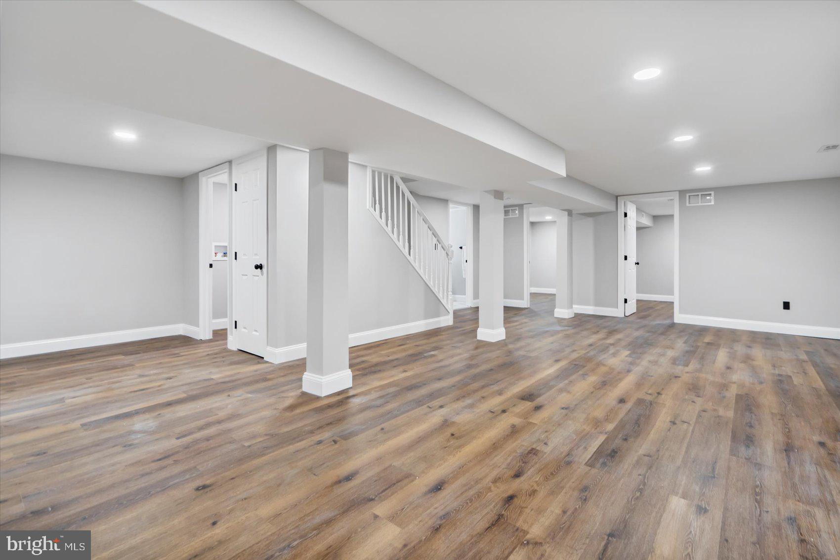 COLUMBIA HILLS - Residential