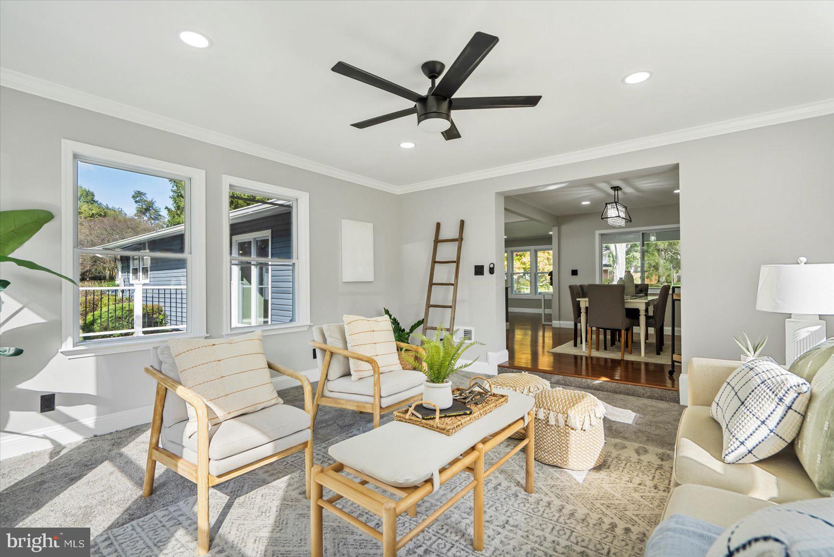 COLUMBIA HILLS - Residential