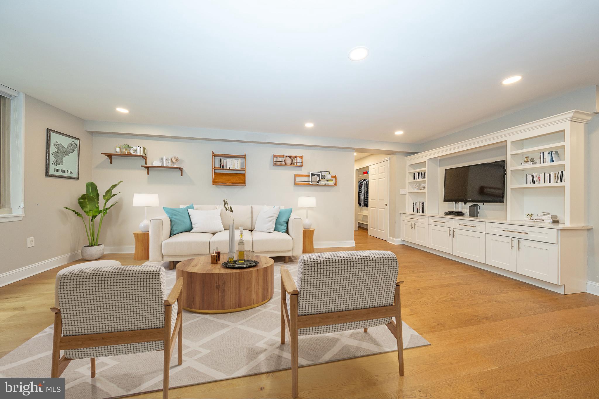 1919 CHESTNUT STREET 523-524