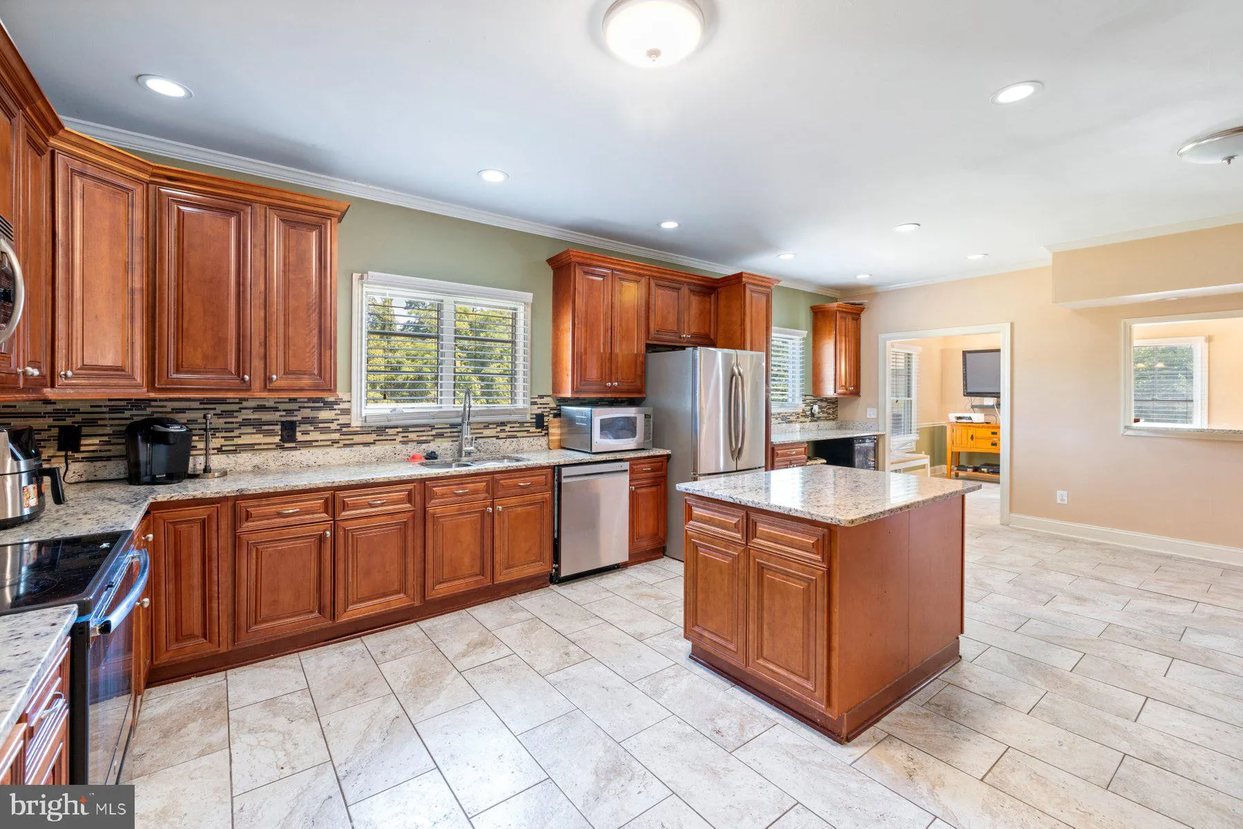 Pasadena, Maryland 21122, United States, 6 Bedrooms Bedrooms, ,6 BathroomsBathrooms,Residential,Pending,51493